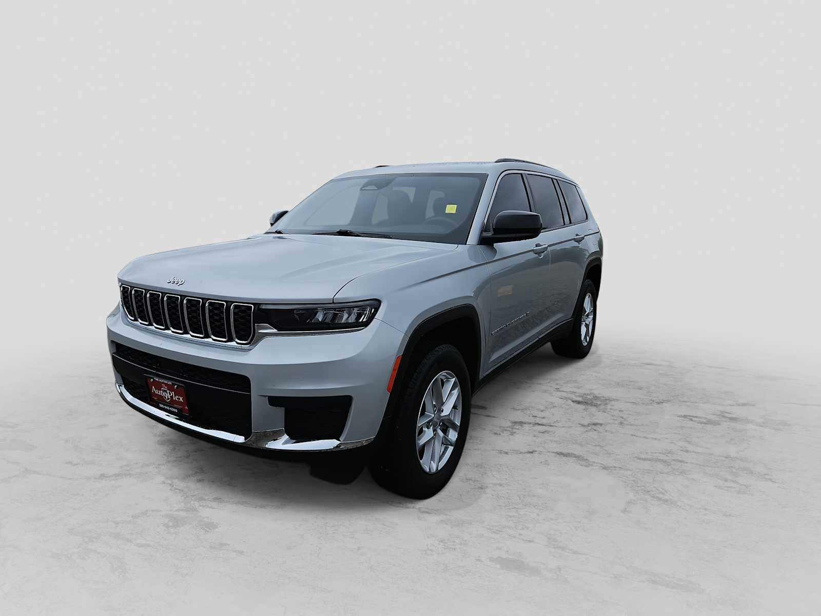 Thumbnail: 2025 Jeep Grand Cherokee L - 4