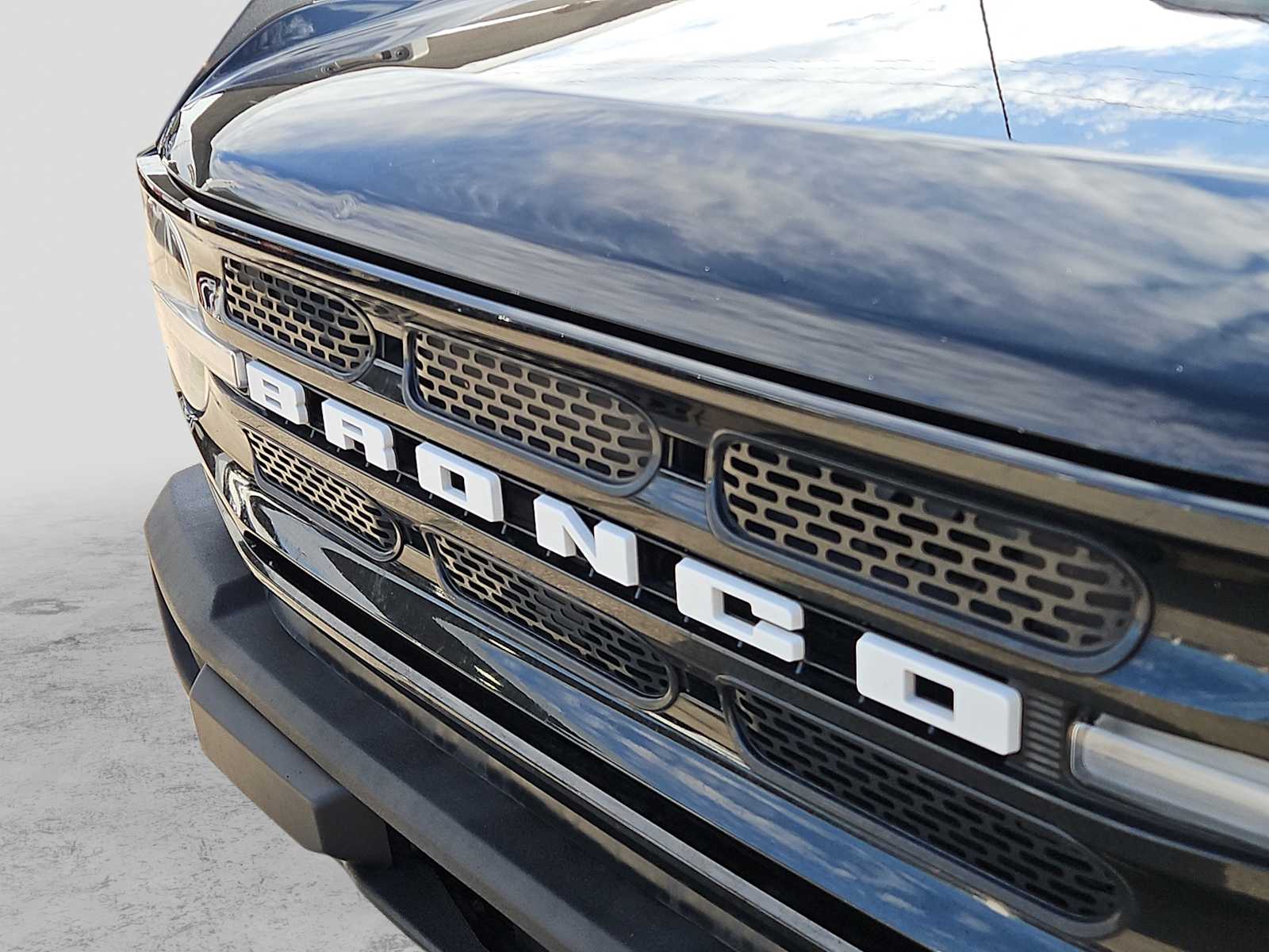 Thumbnail: 2022 Ford Bronco - 13