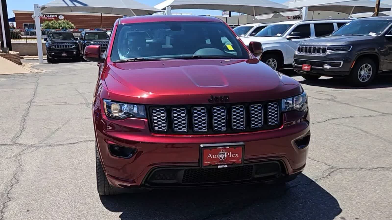 Used 2019 Jeep Grand Cherokee Altitude with VIN 1C4RJEAG6KC823949 for sale in San Angelo, TX