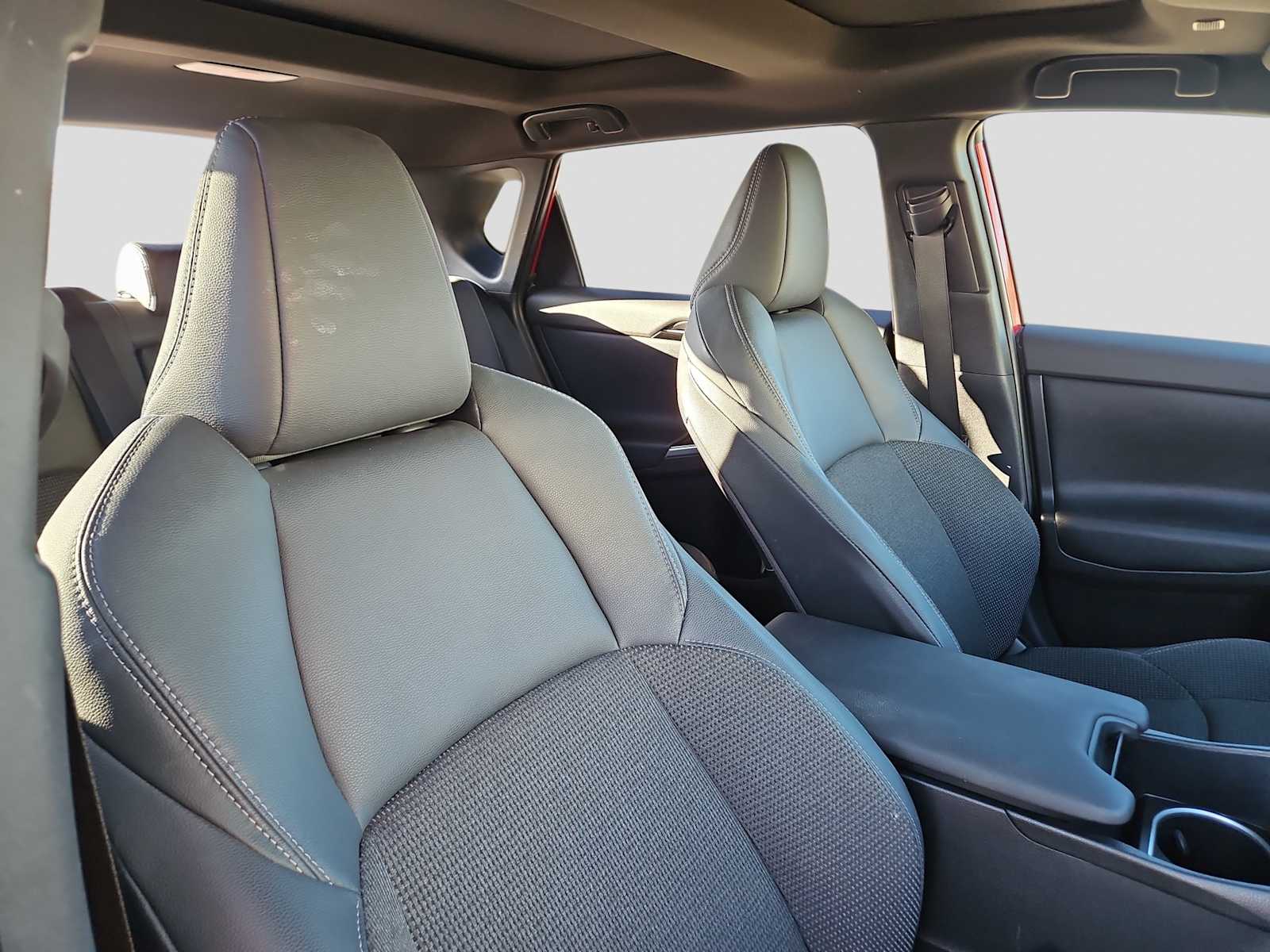 Thumbnail: 2024 Toyota bZ4X - 17