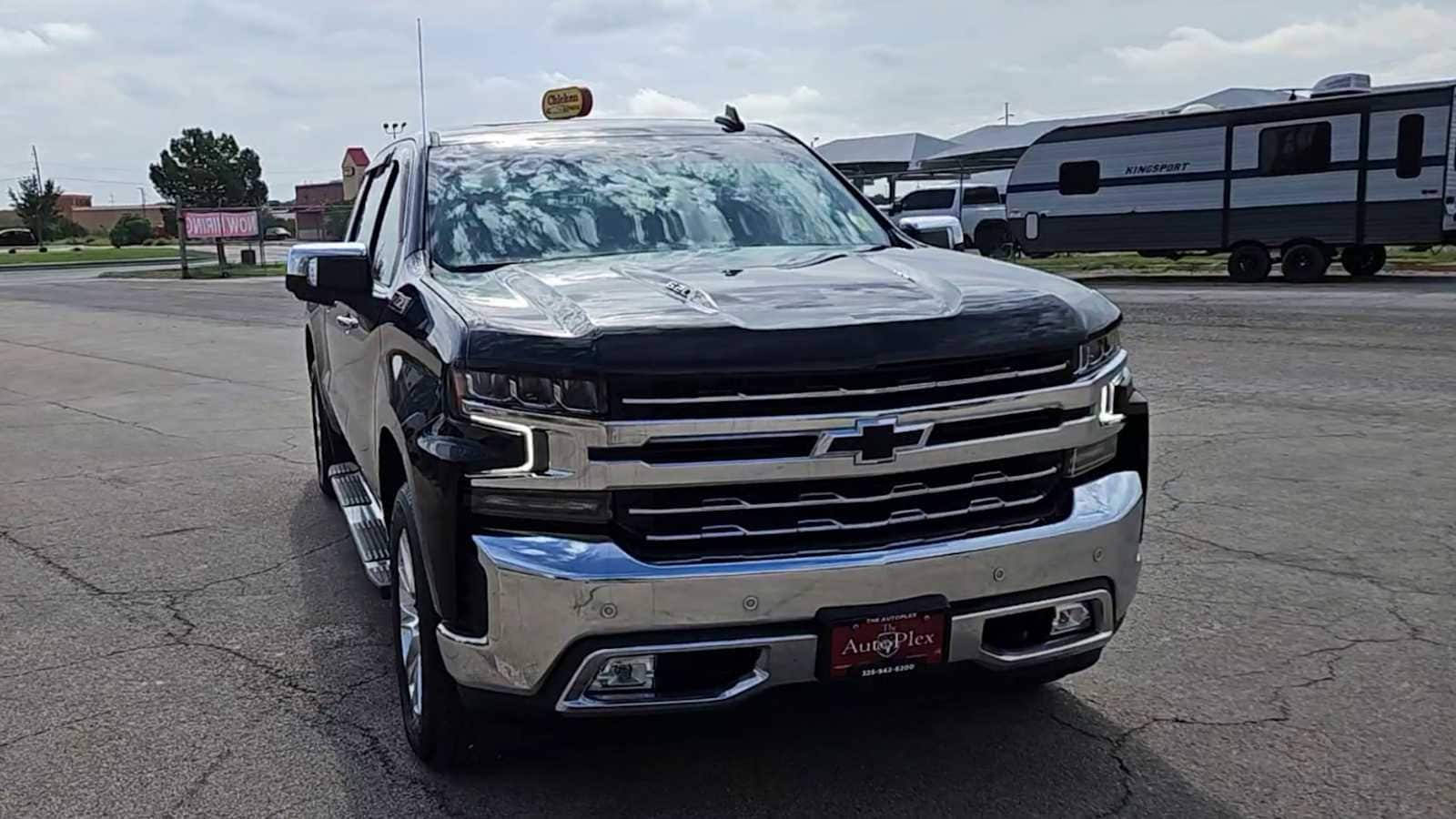 Thumbnail: 2021 Chevrolet Silverado 1500 - 2
