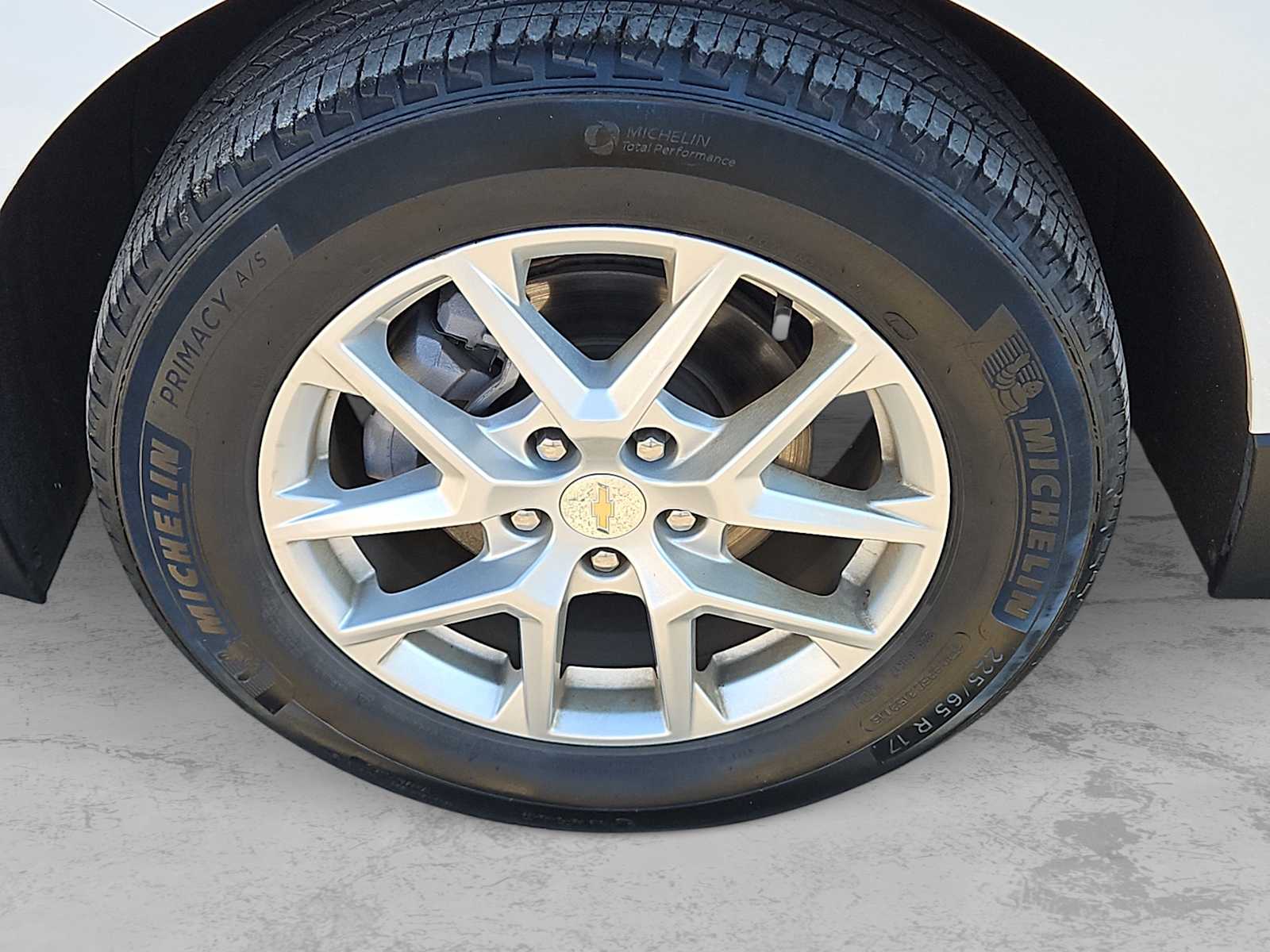 Thumbnail: 2023 Chevrolet Equinox - 12