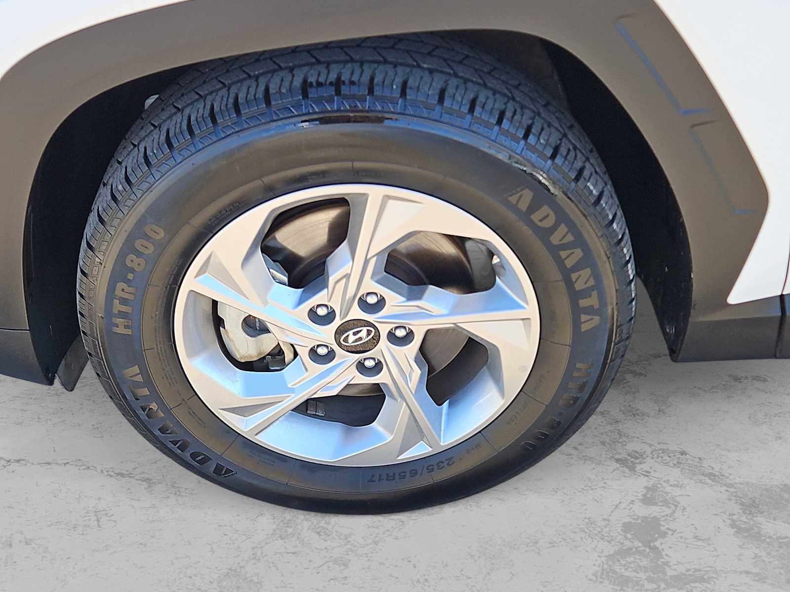 Thumbnail: 2024 Hyundai Tucson - 12