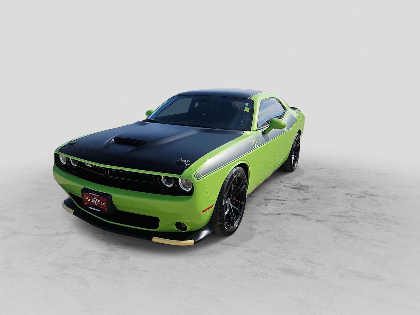 Thumbnail: 2023 Dodge Challenger - 4