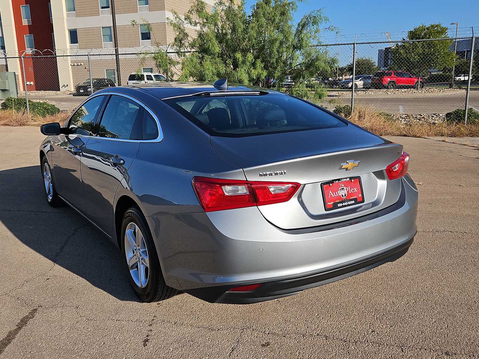 Thumbnail: 2024 Chevrolet Malibu - 12