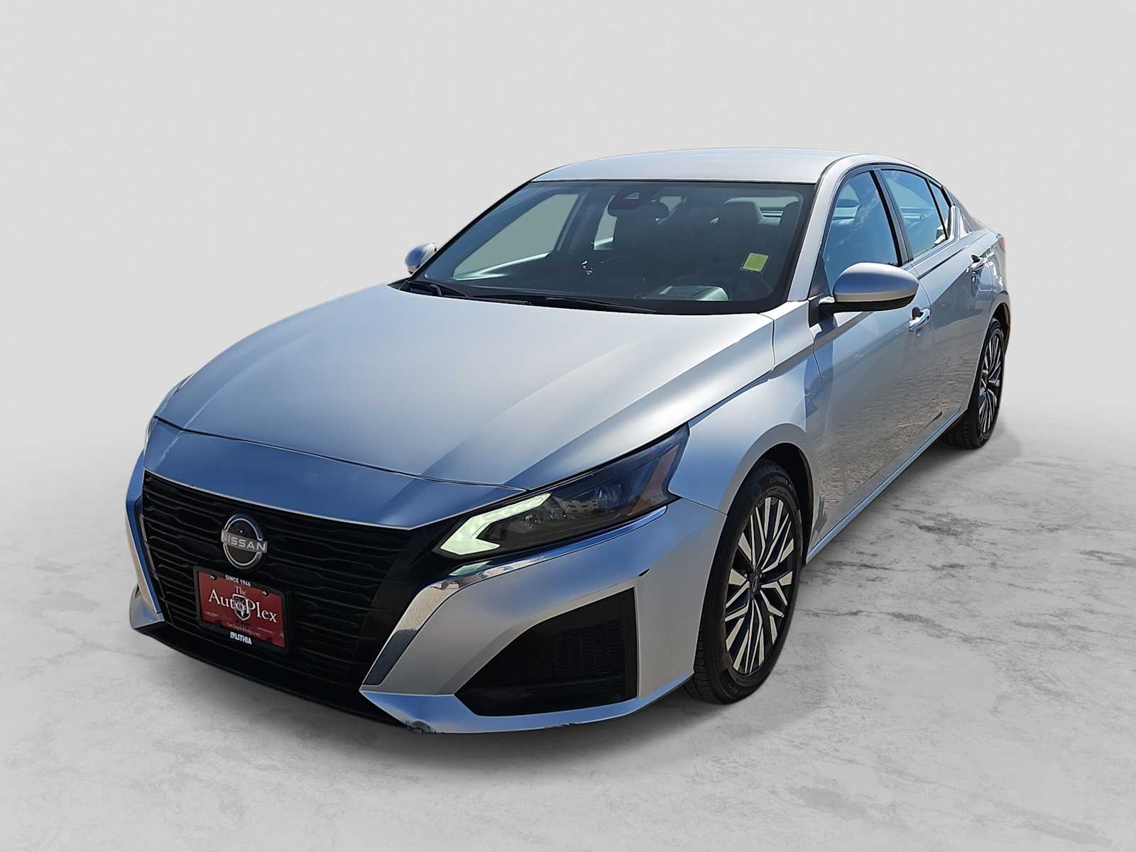 Thumbnail: 2023 Nissan Altima - 1