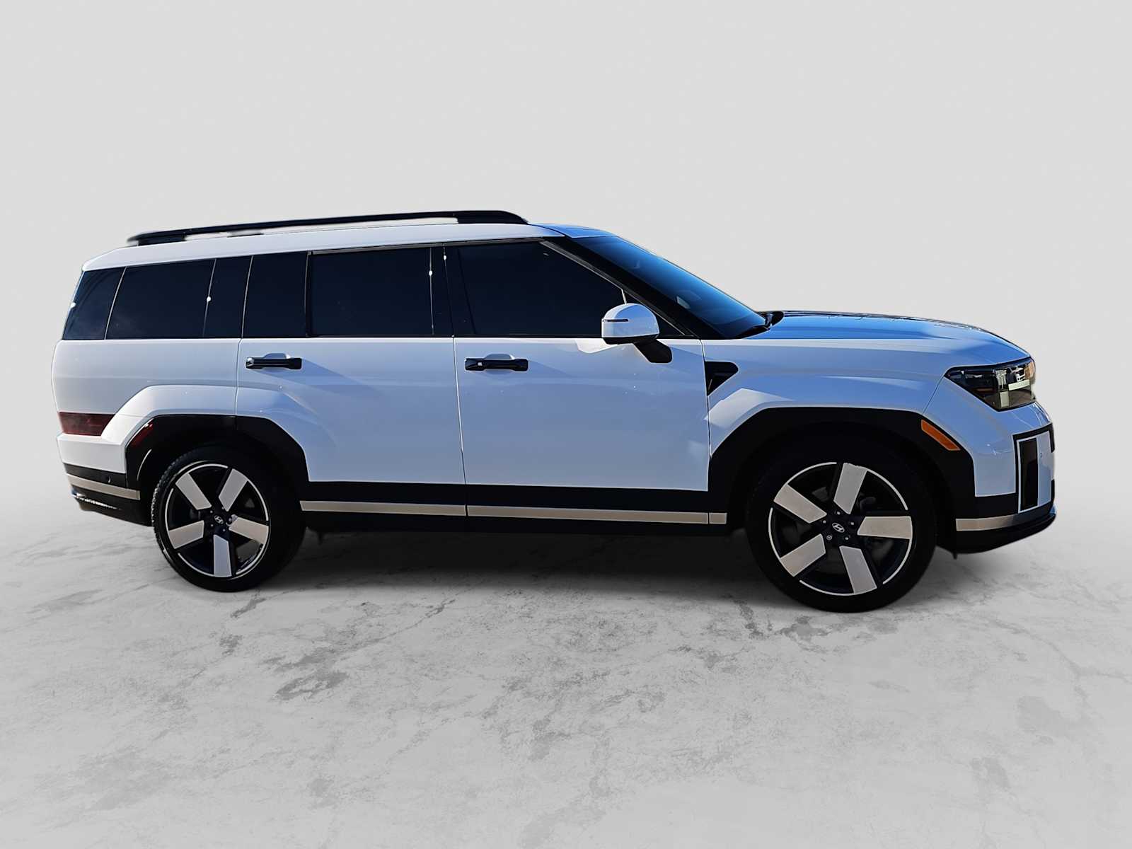 Thumbnail: 2025 Hyundai Santa Fe - 9