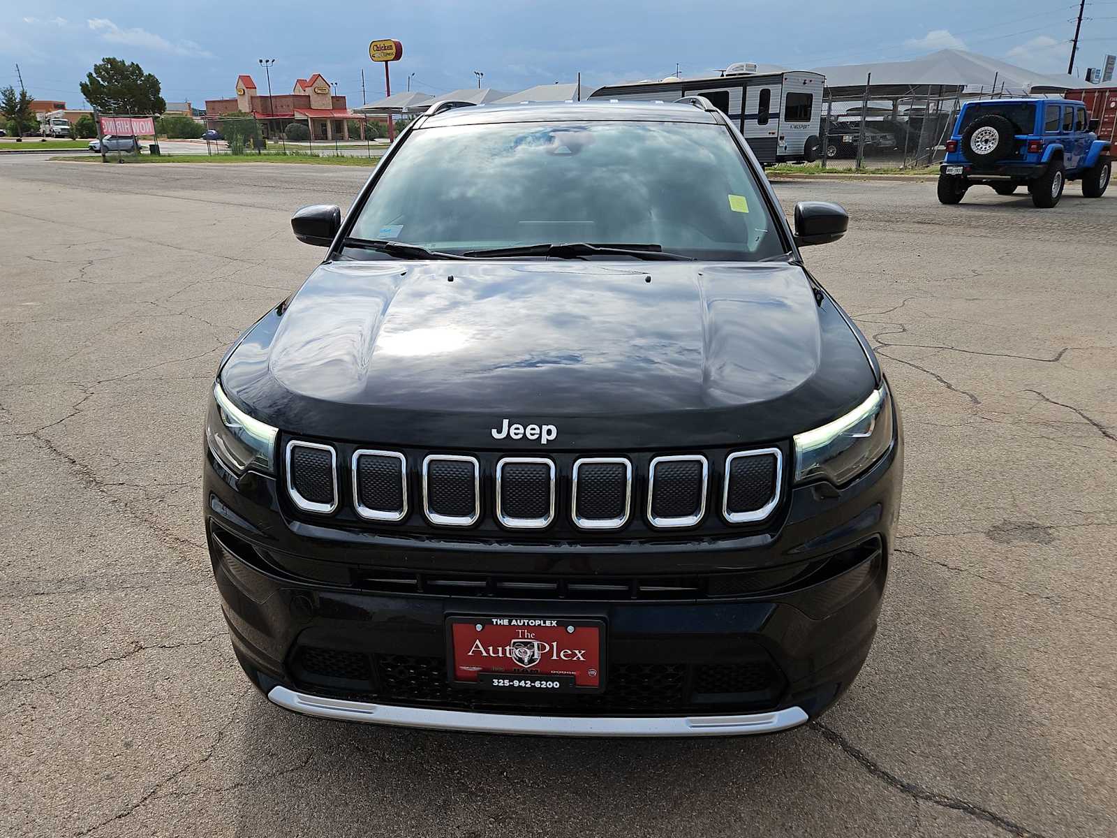 Thumbnail: 2022 Jeep Compass - 14