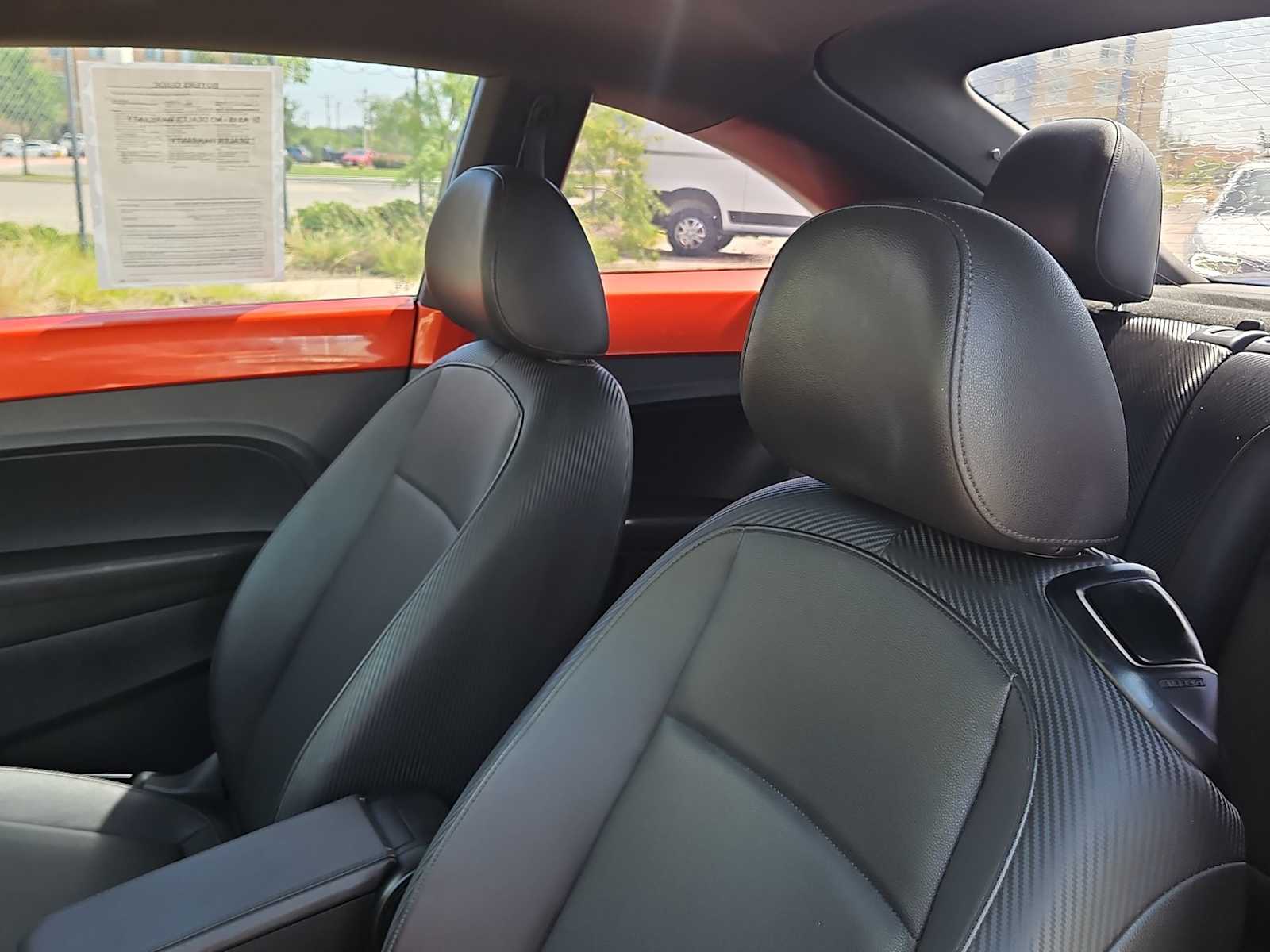 2016 Volkswagen Beetle SE 18