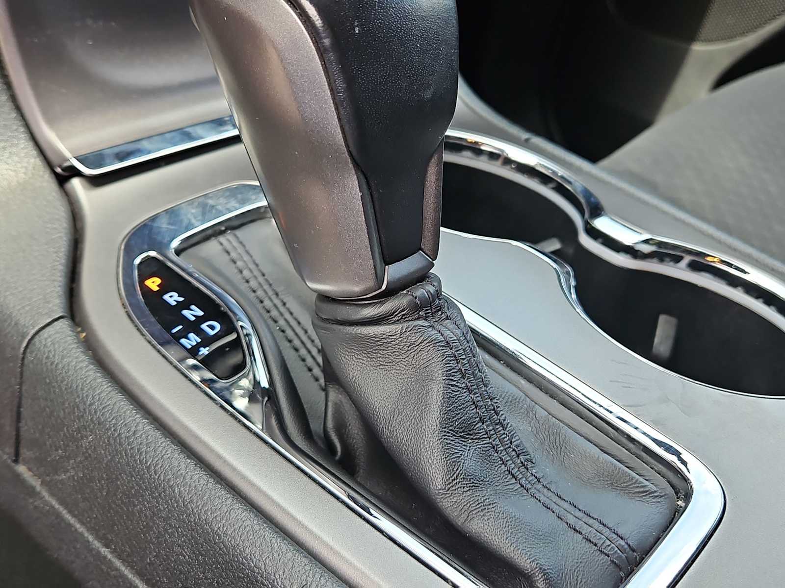 Thumbnail: 2020 Jeep Grand Cherokee - 25