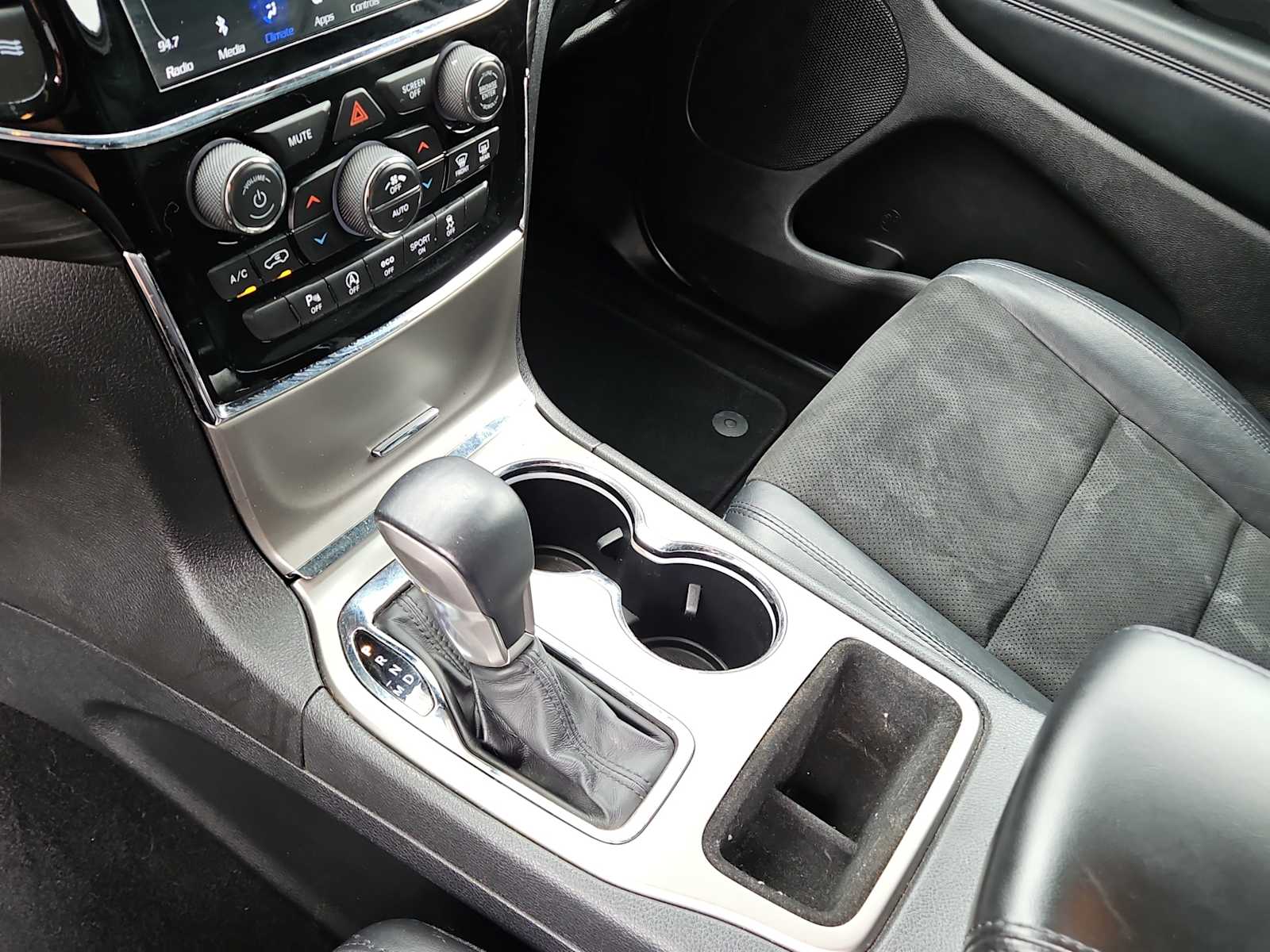 Thumbnail: 2019 Jeep Grand Cherokee - 20