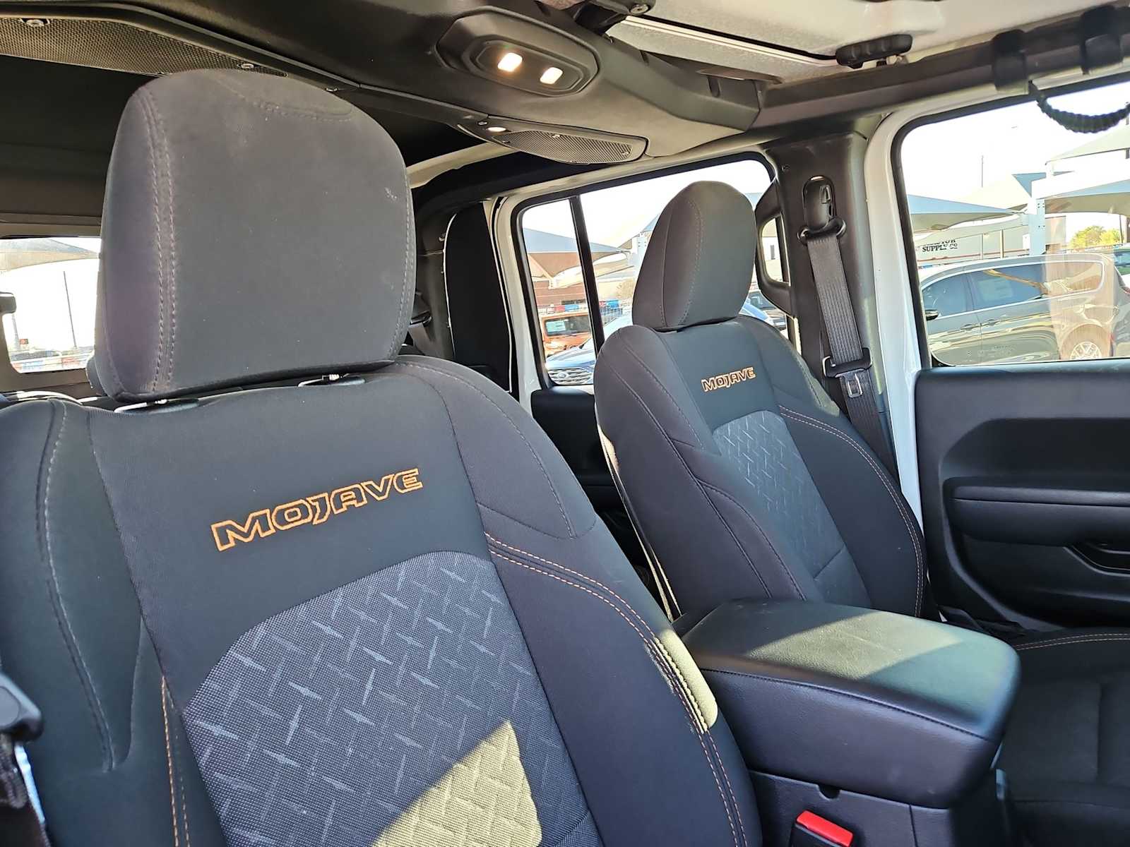 Thumbnail: 2024 Jeep Gladiator - 18