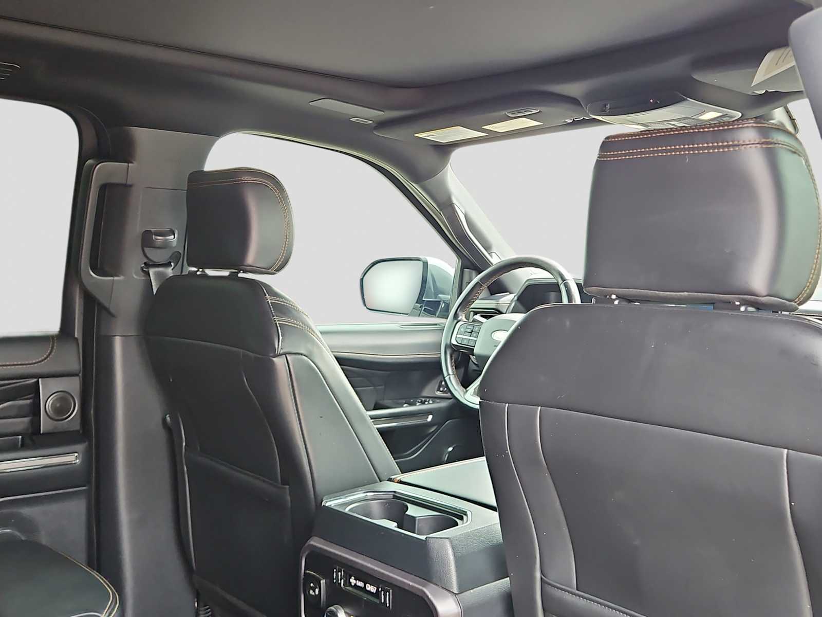 Thumbnail: 2022 Ford Expedition - 17