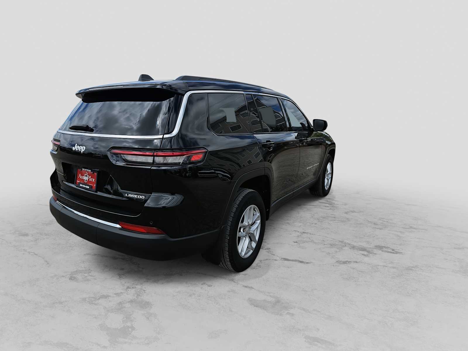 Thumbnail: 2025 Jeep Grand Cherokee L - 8