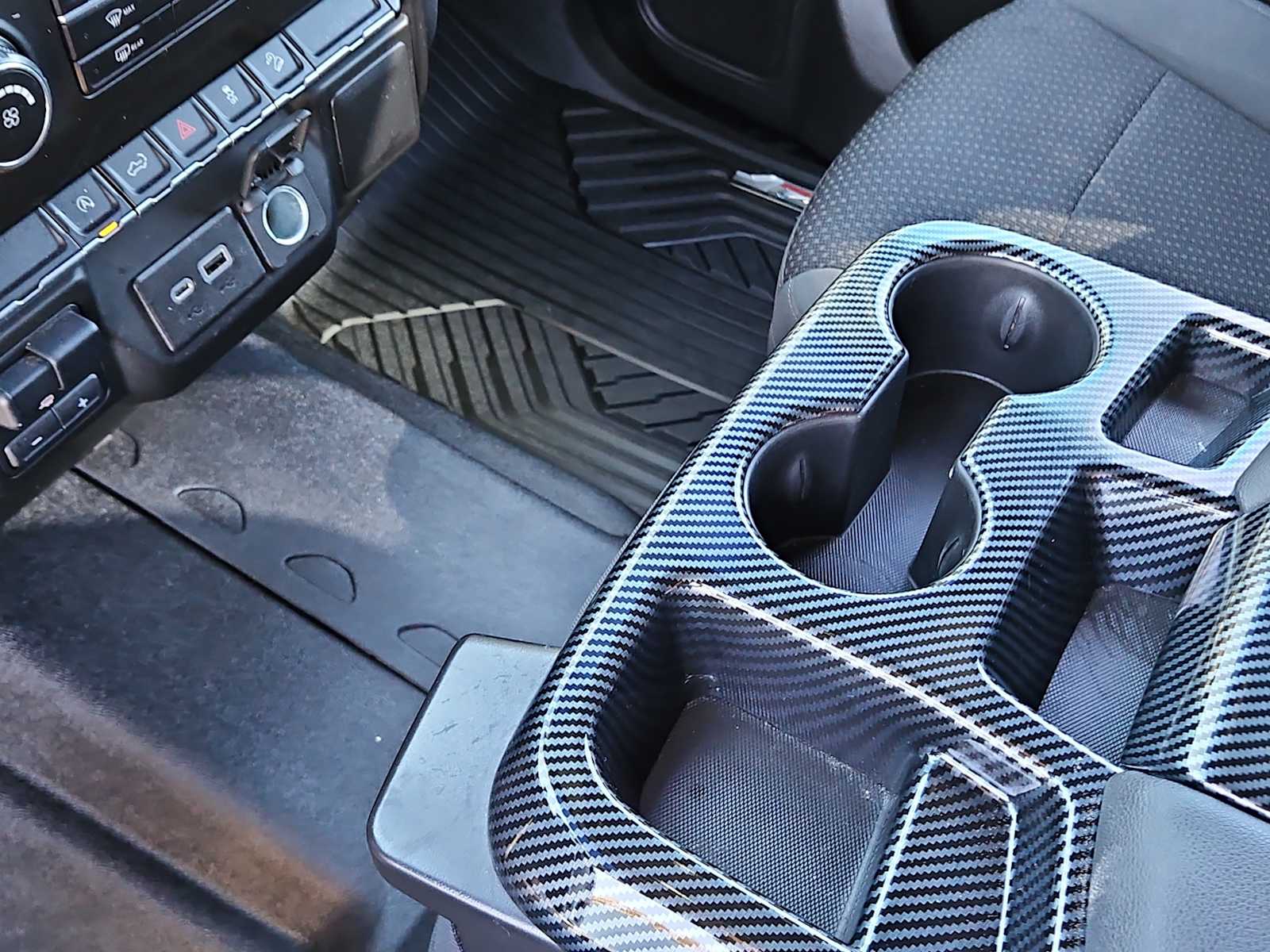 Thumbnail: 2021 Chevrolet Silverado 1500 - 19