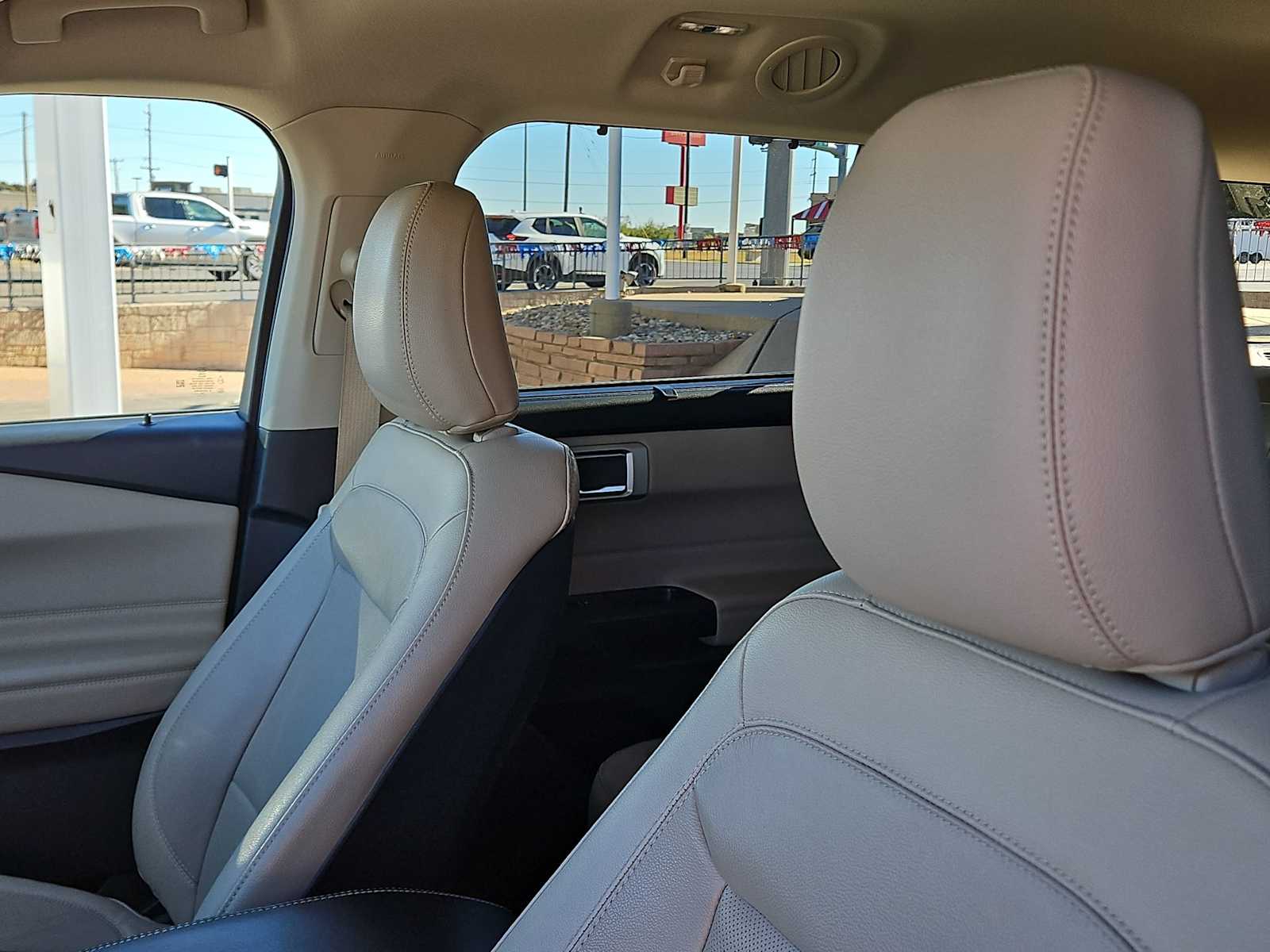 Thumbnail: 2020 Ford Explorer - 18