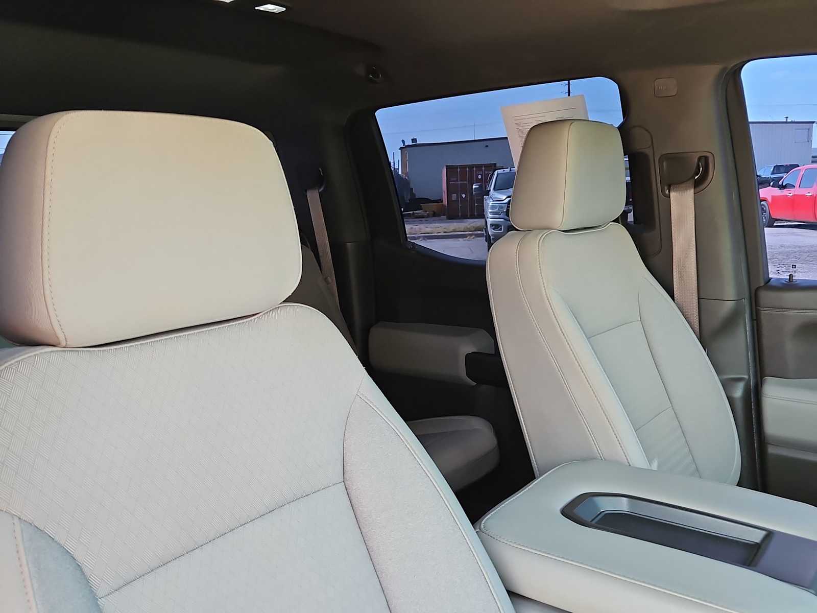 Thumbnail: 2019 Chevrolet Silverado 1500 - 21