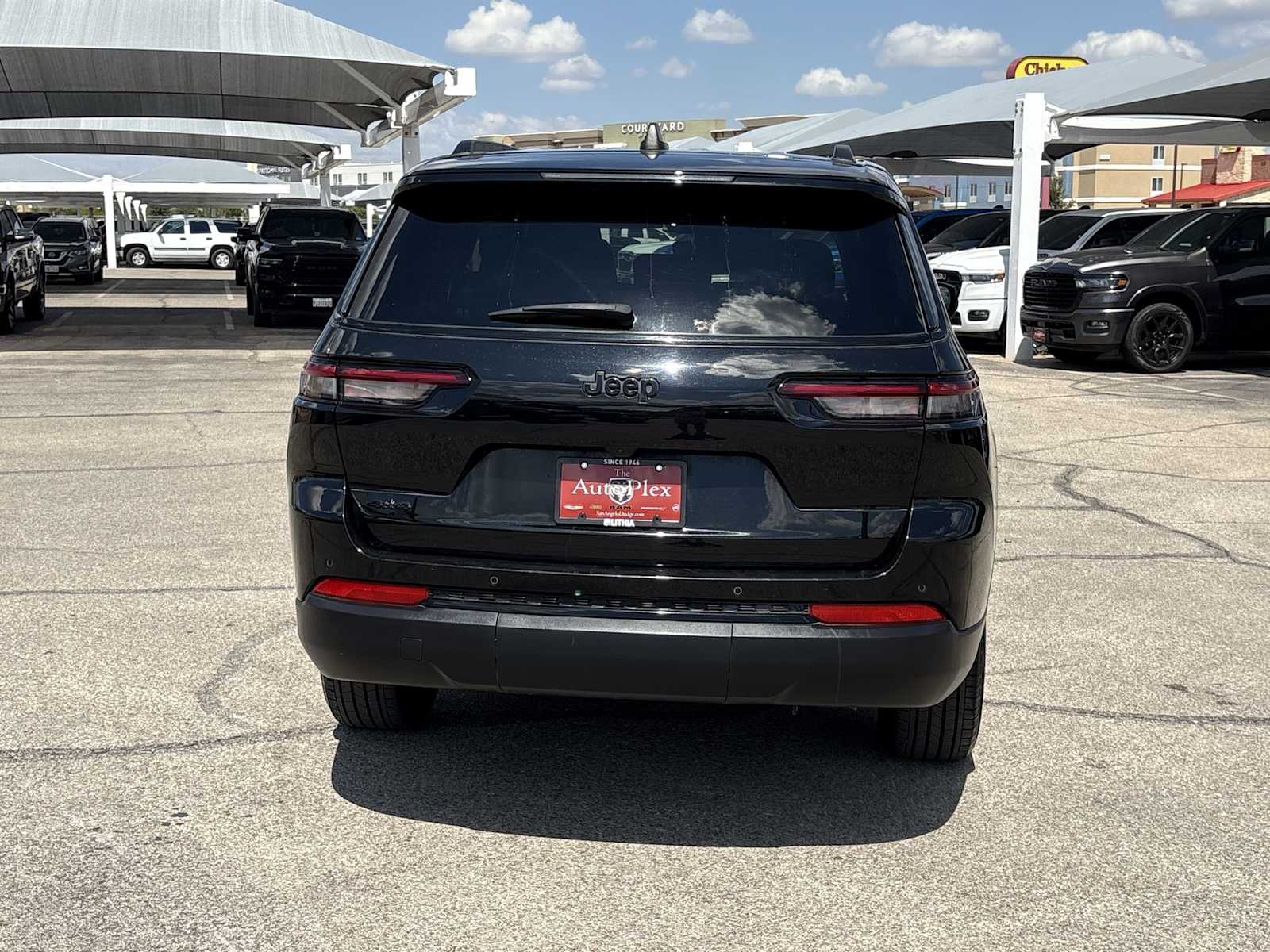 Thumbnail: 2024 Jeep Grand Cherokee L - 7