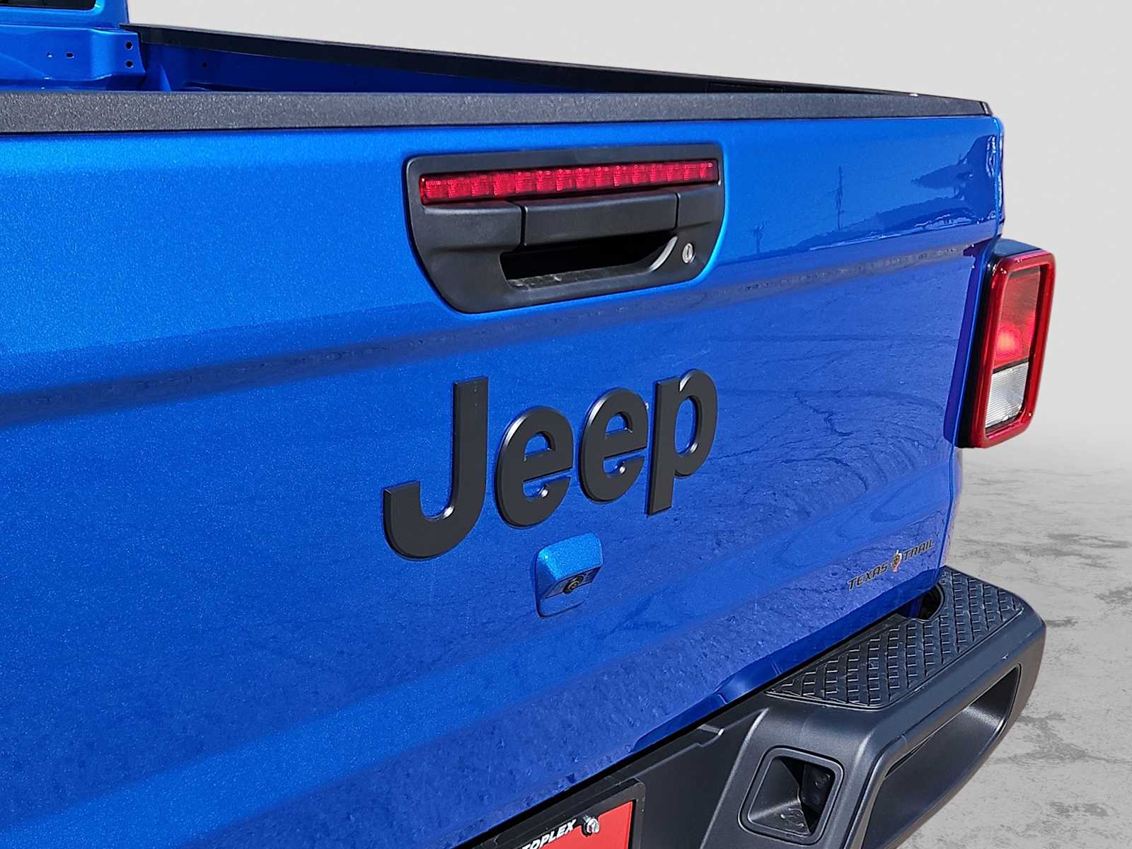 Thumbnail: 2026 Jeep Gladiator - 11