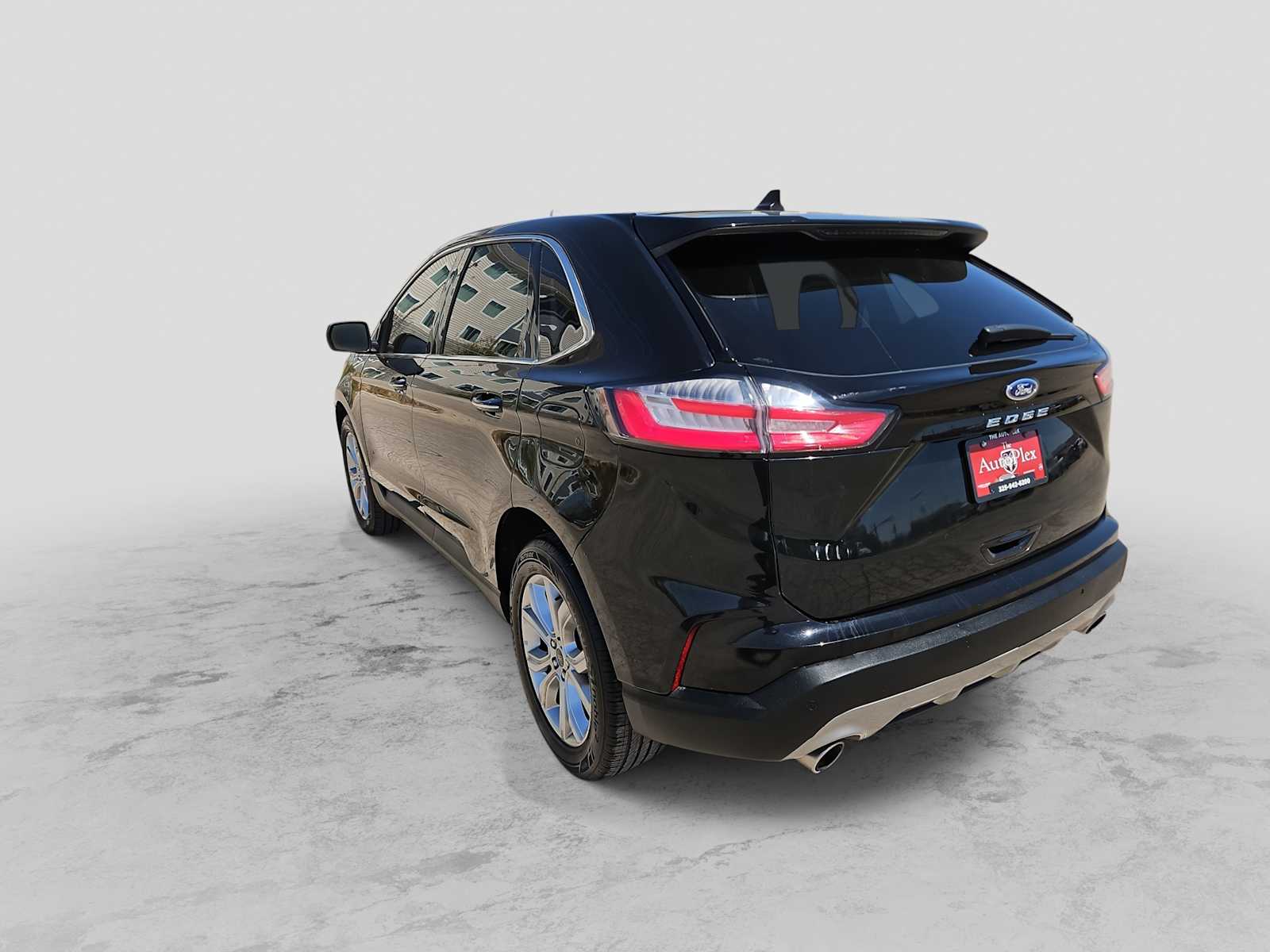 Thumbnail: 2023 Ford Edge - 6