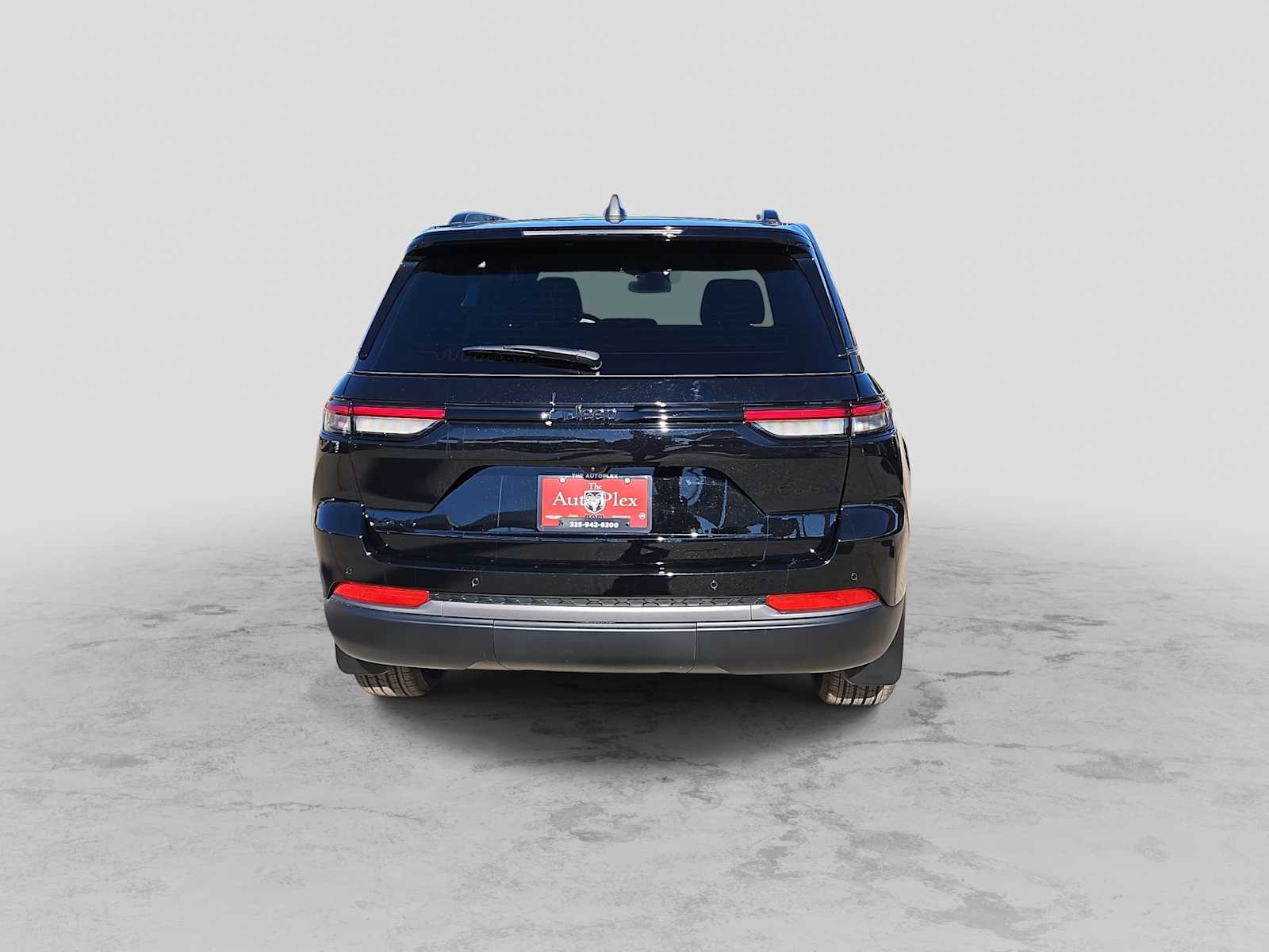 Thumbnail: 2026 Jeep Grand Cherokee - 7