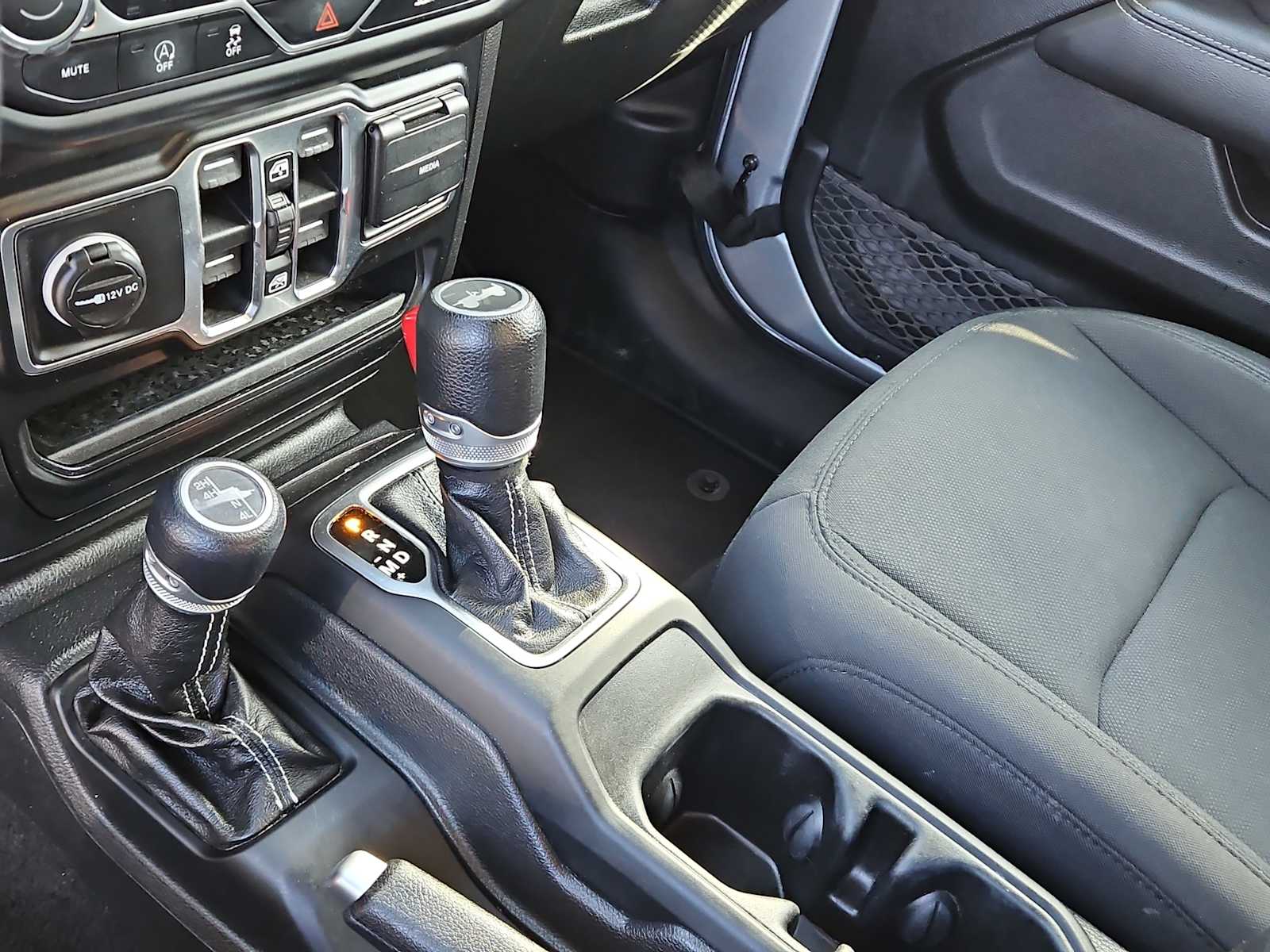 Thumbnail: 2021 Jeep Wrangler - 20