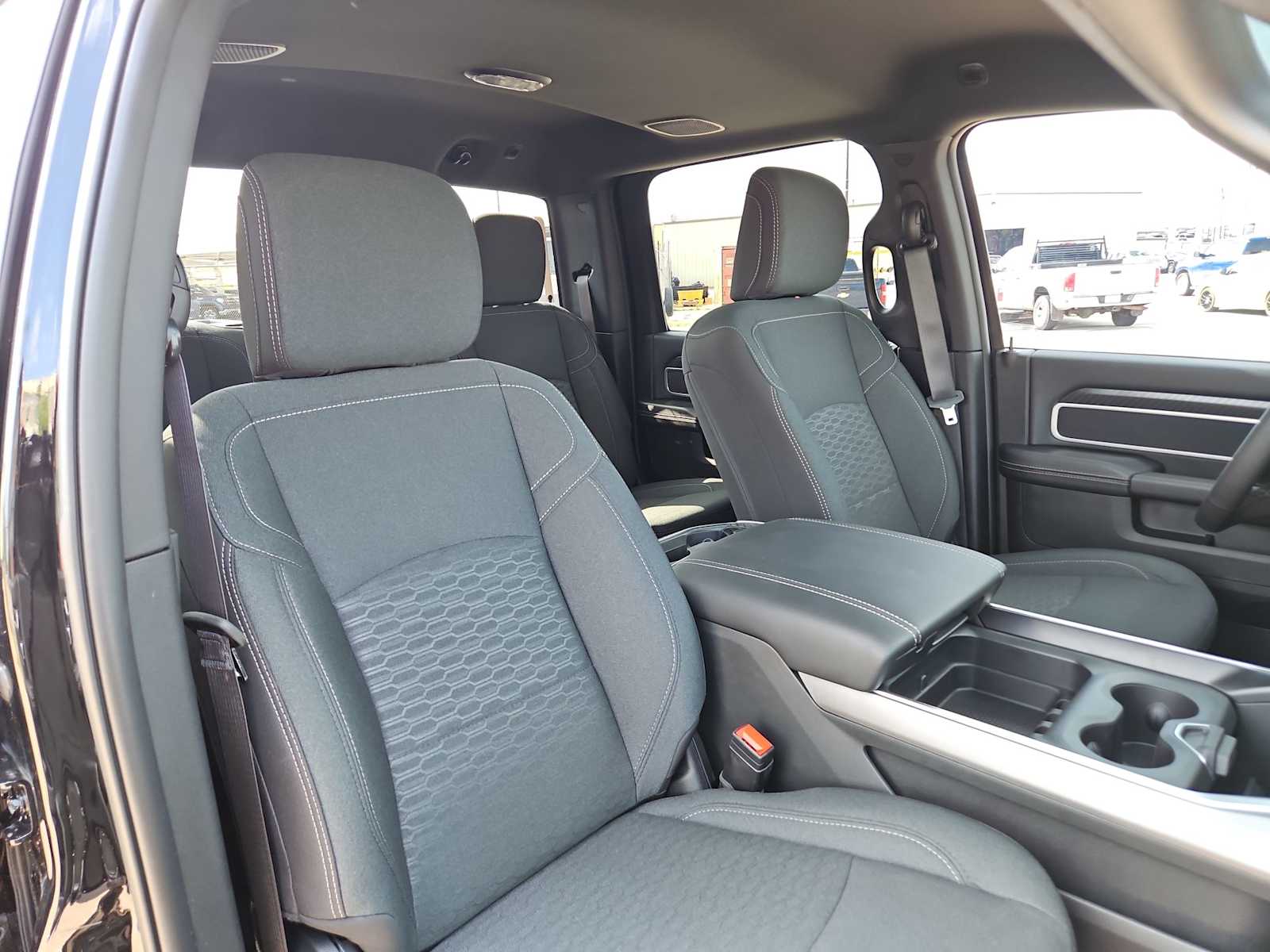 2025 RAM 3500 Big Horn 21