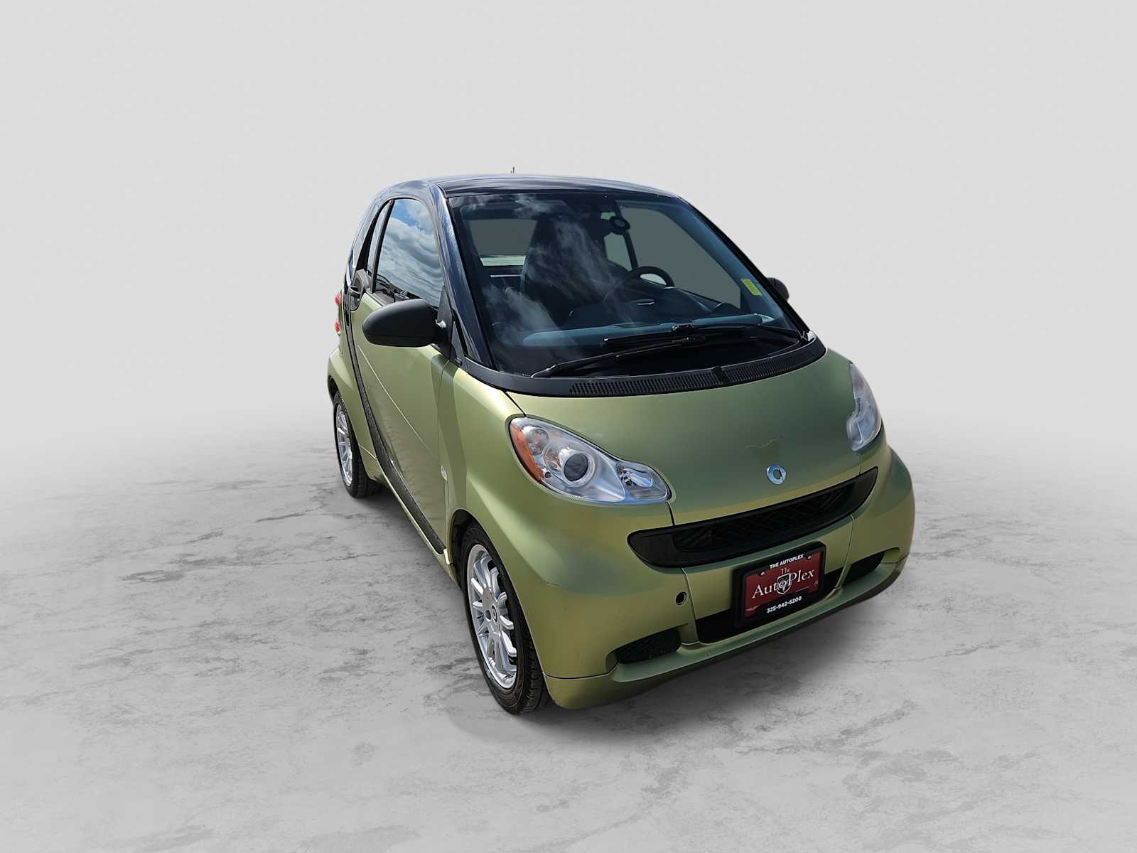 Thumbnail: 2012 smart fortwo - 2