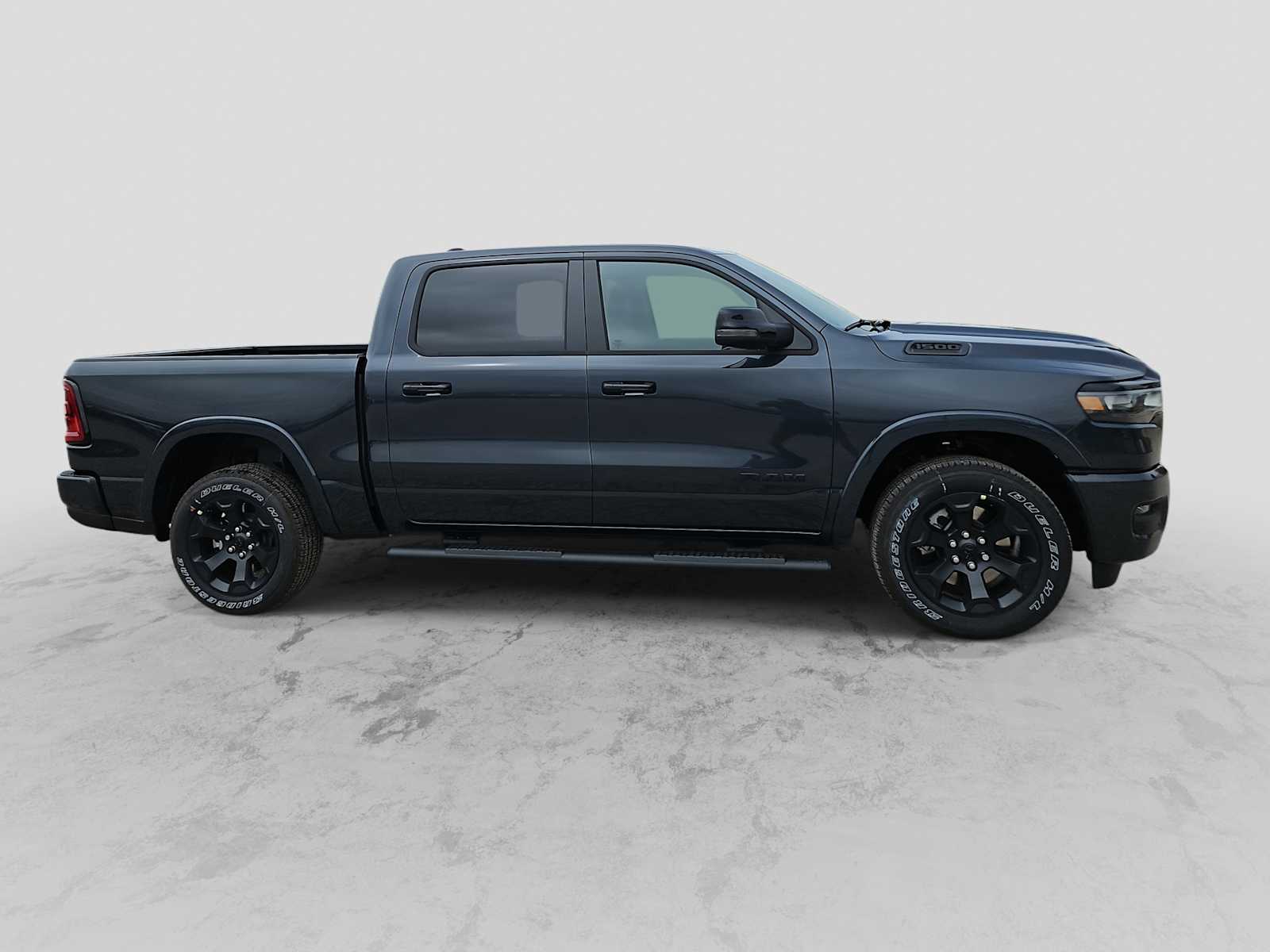 Thumbnail: 2026 RAM 1500 - 9