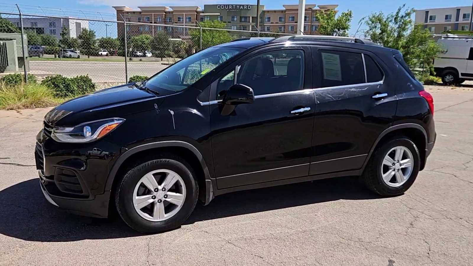 Thumbnail: 2019 Chevrolet Trax - 4