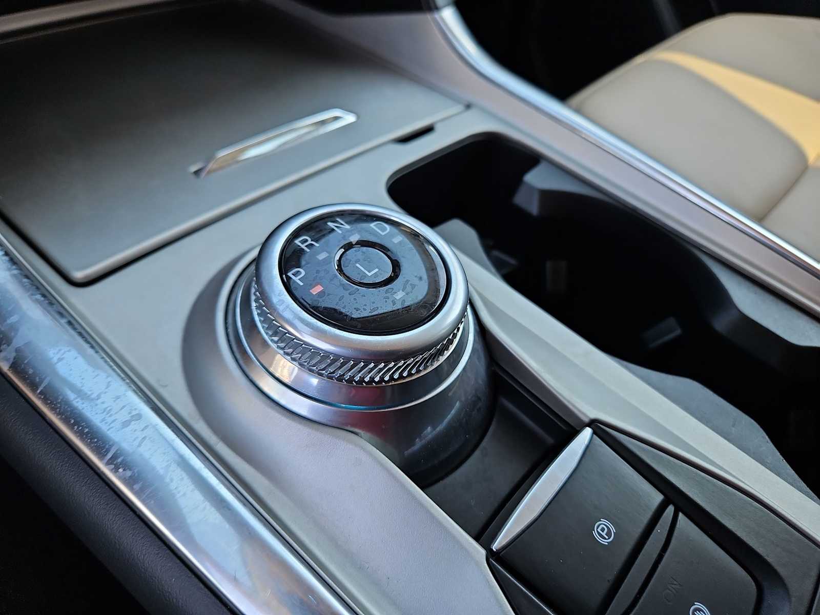 Thumbnail: 2023 Ford Explorer - 25