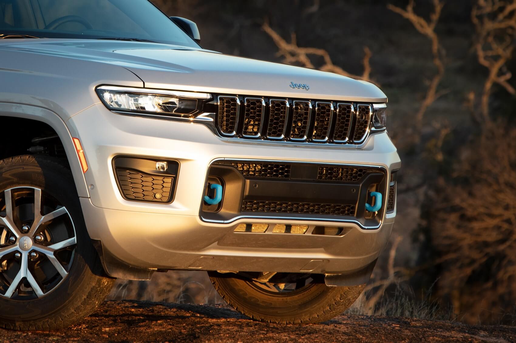2023 Jeep Grand Cherokee Detail.jpg