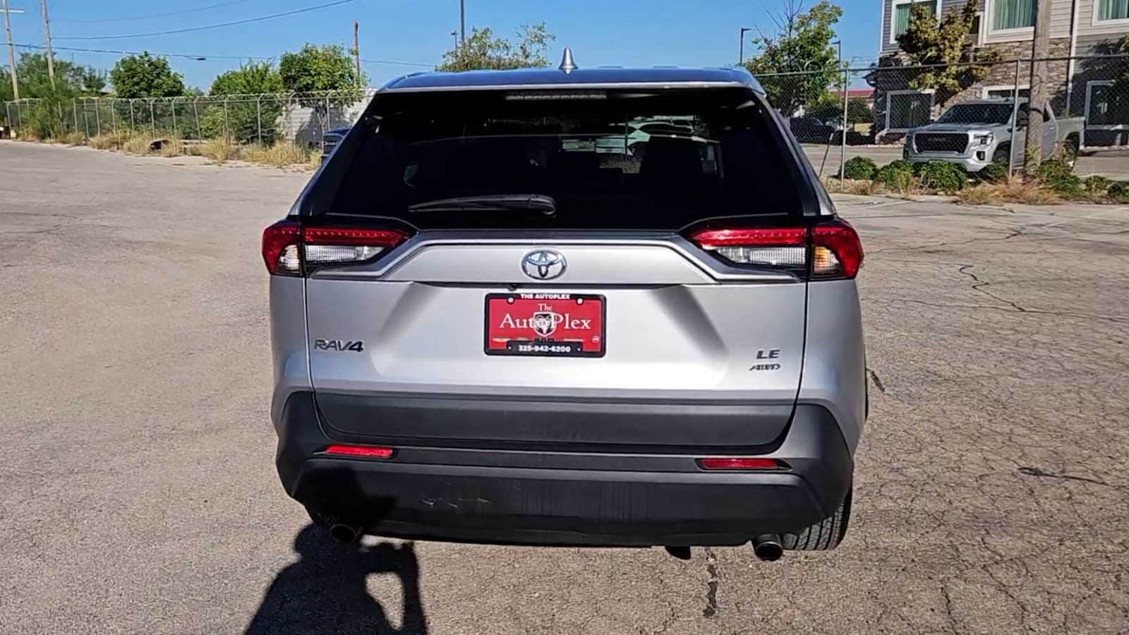 Thumbnail: 2024 Toyota RAV4 - 6