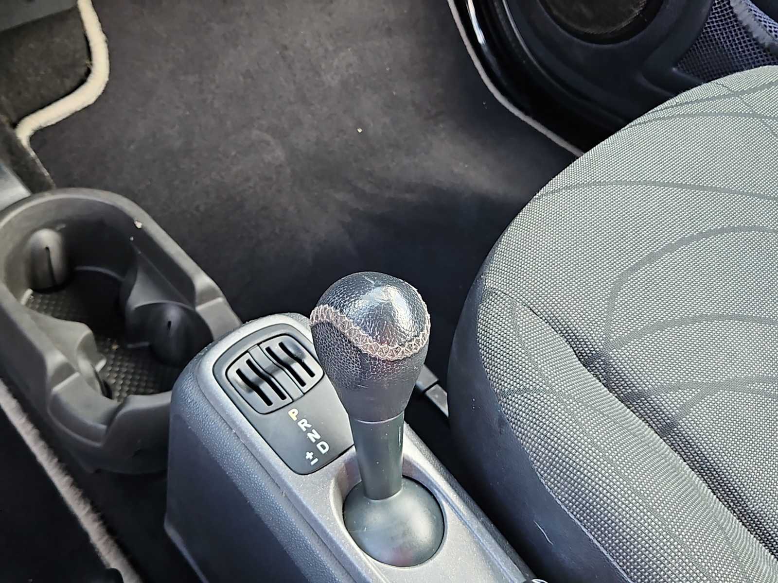 Thumbnail: 2012 smart fortwo - 22