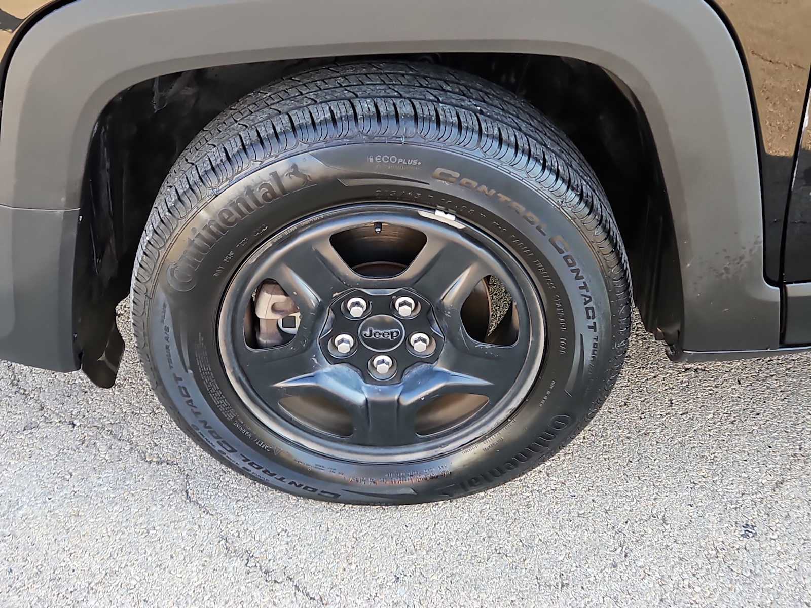 Thumbnail: 2020 Jeep Renegade - 16