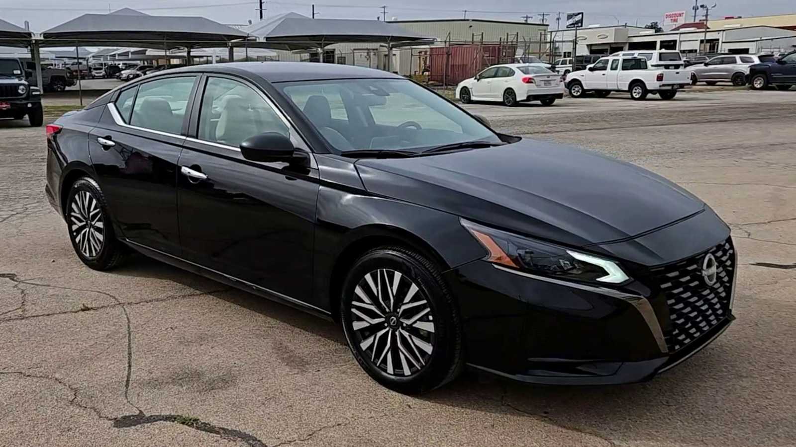 Used 2025 Nissan Altima SV with VIN 1N4BL4DV5SN314493 for sale in San Angelo, TX