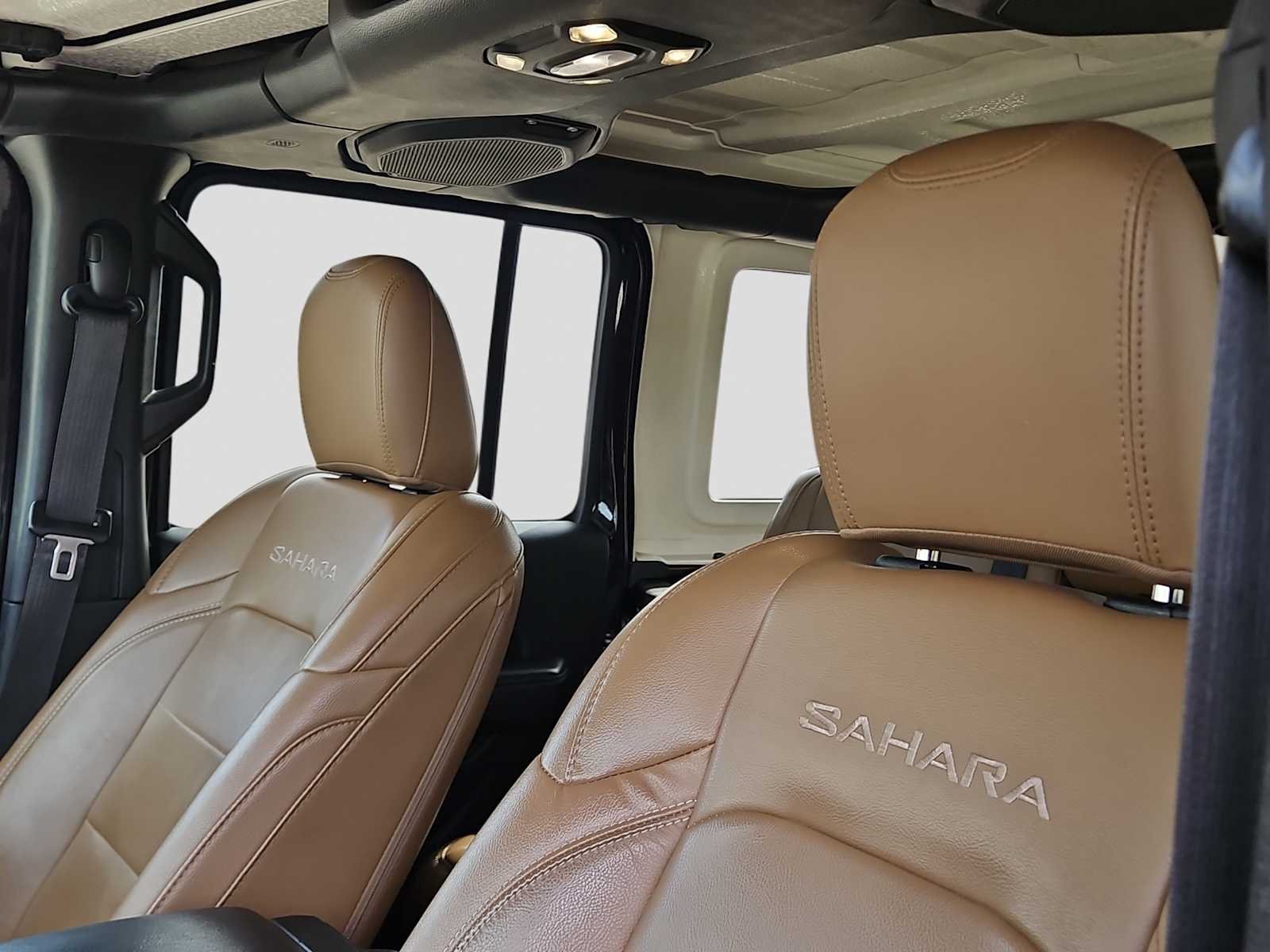 Thumbnail: 2020 Jeep Wrangler - 15