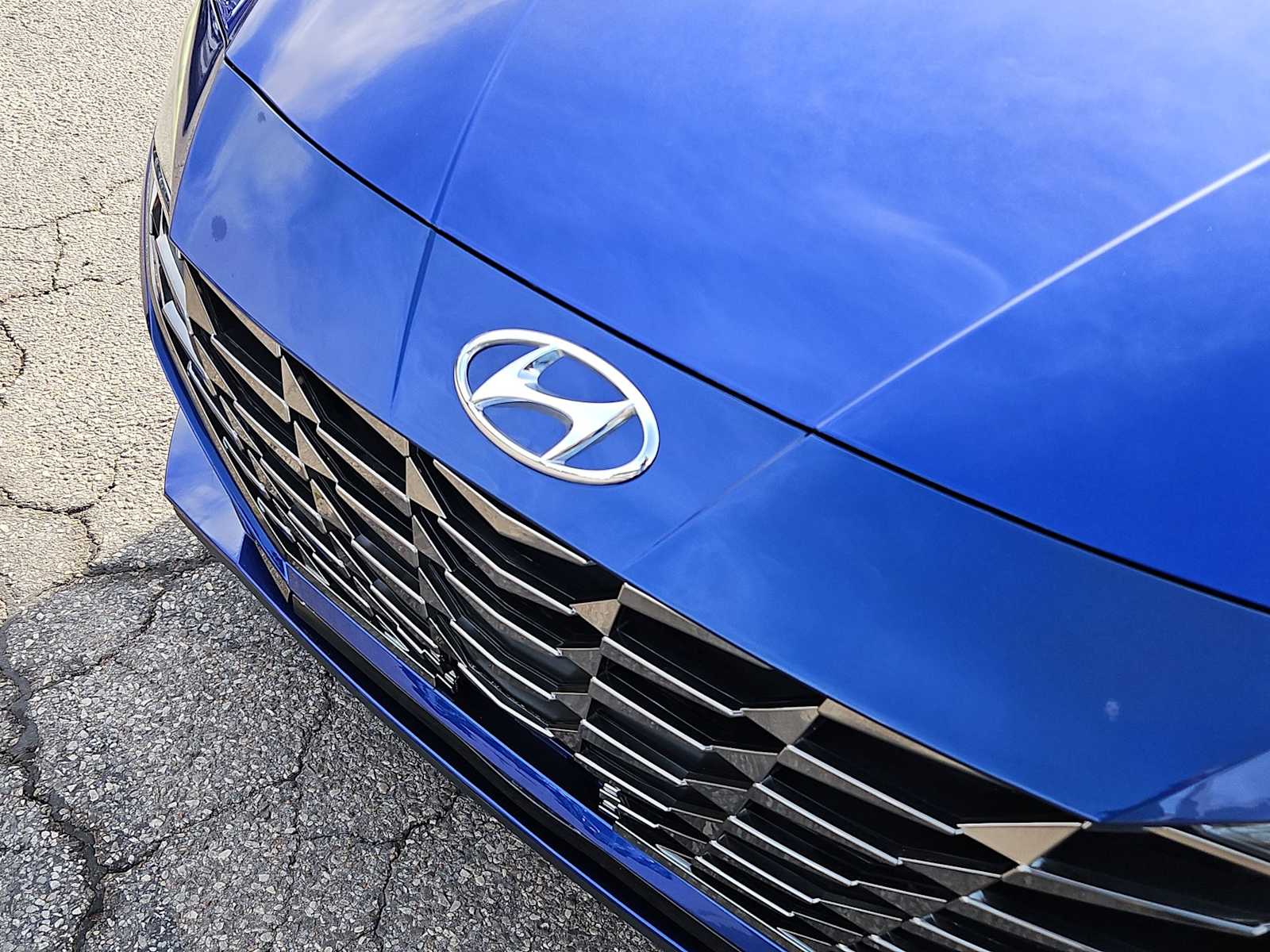 Thumbnail: 2023 Hyundai Elantra - 13