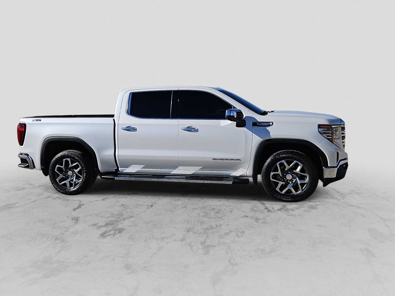 Thumbnail: 2023 GMC Sierra 1500 - 9