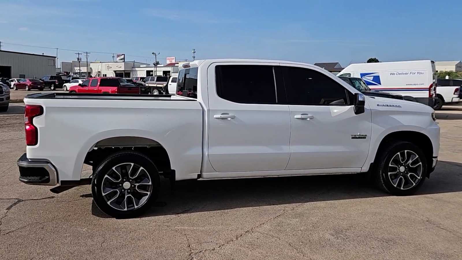 Thumbnail: 2019 Chevrolet Silverado 1500 - 8