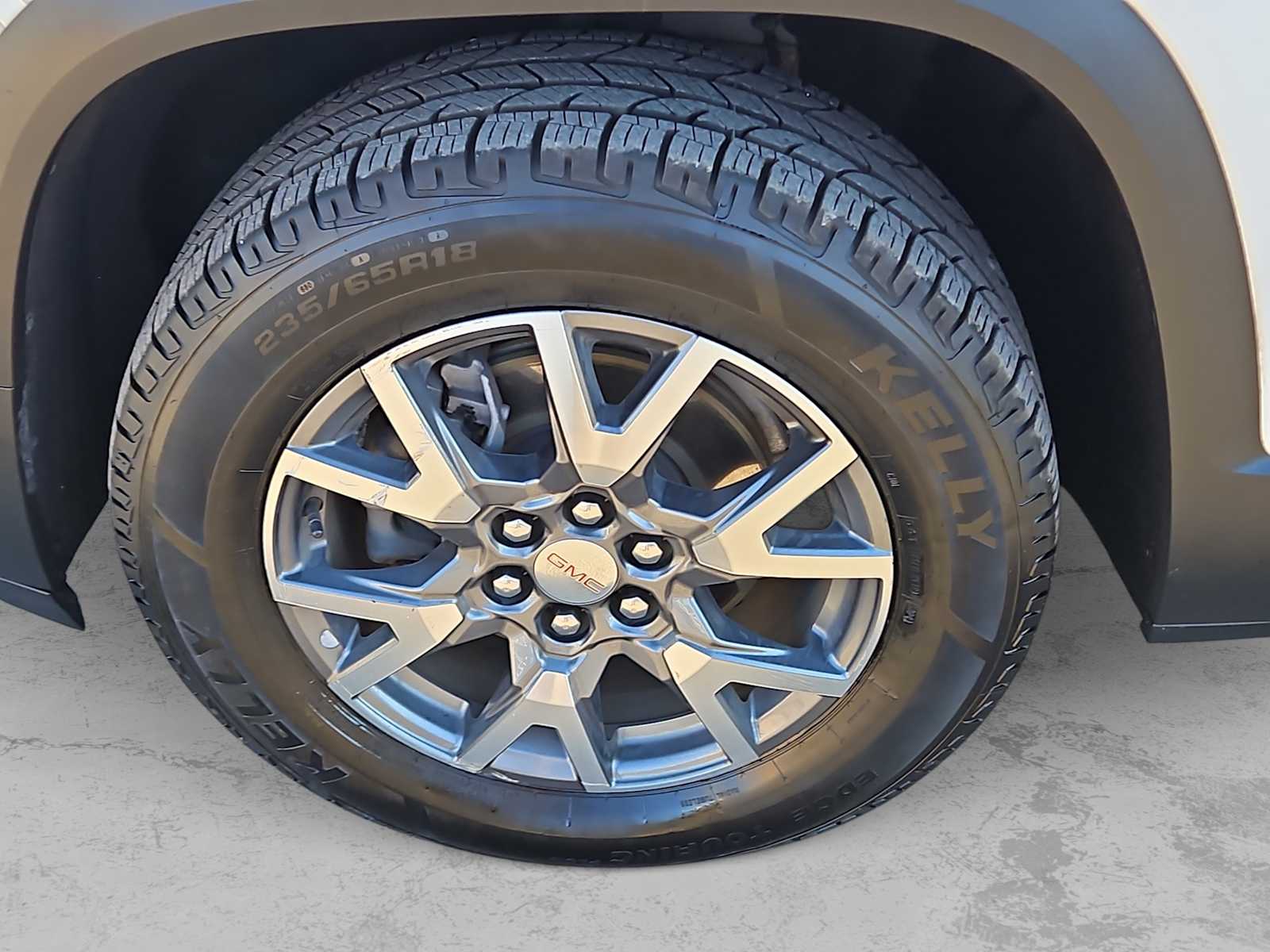 Thumbnail: 2023 GMC Acadia - 12