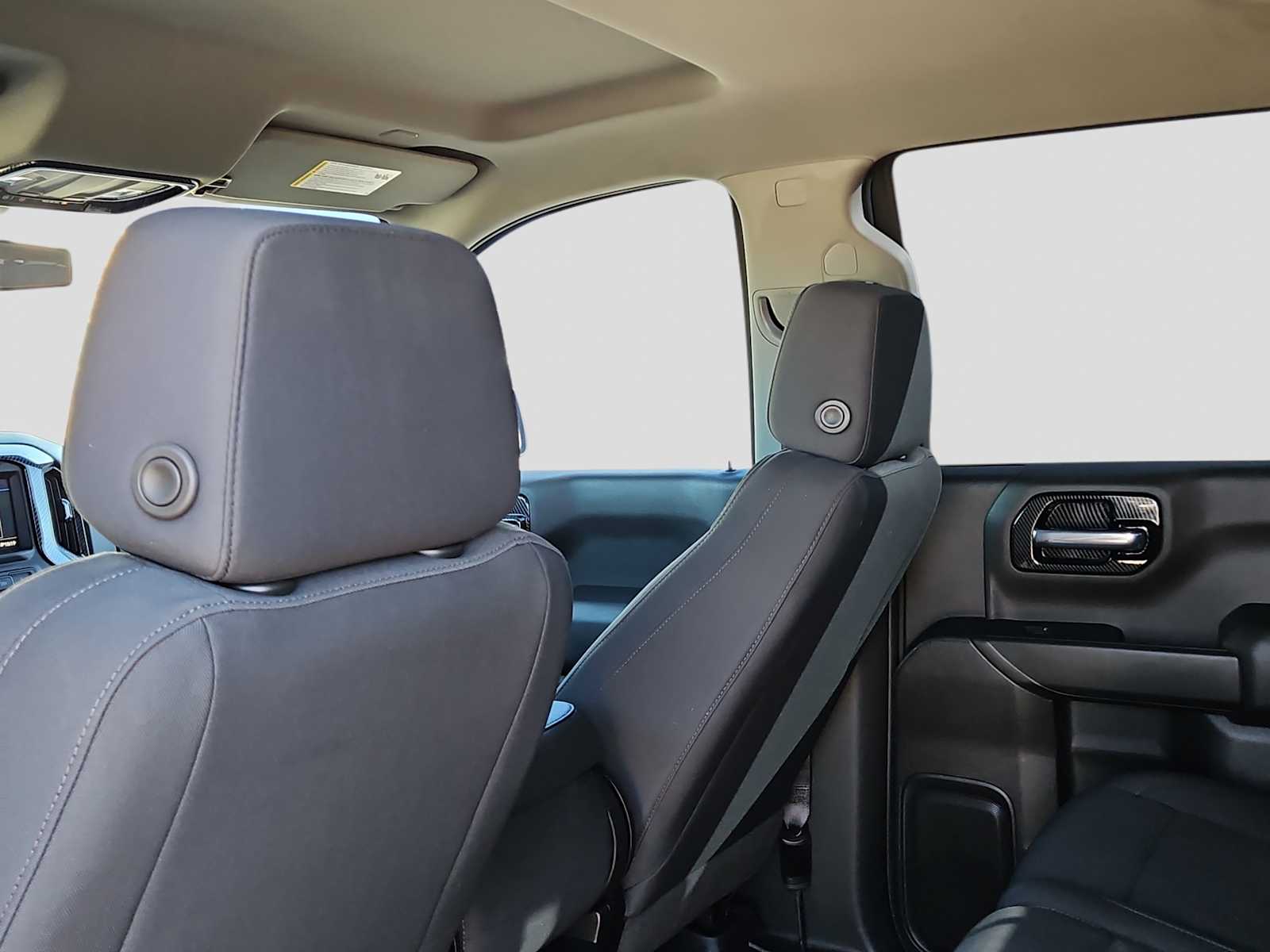 Thumbnail: 2021 Chevrolet Silverado 1500 - 23