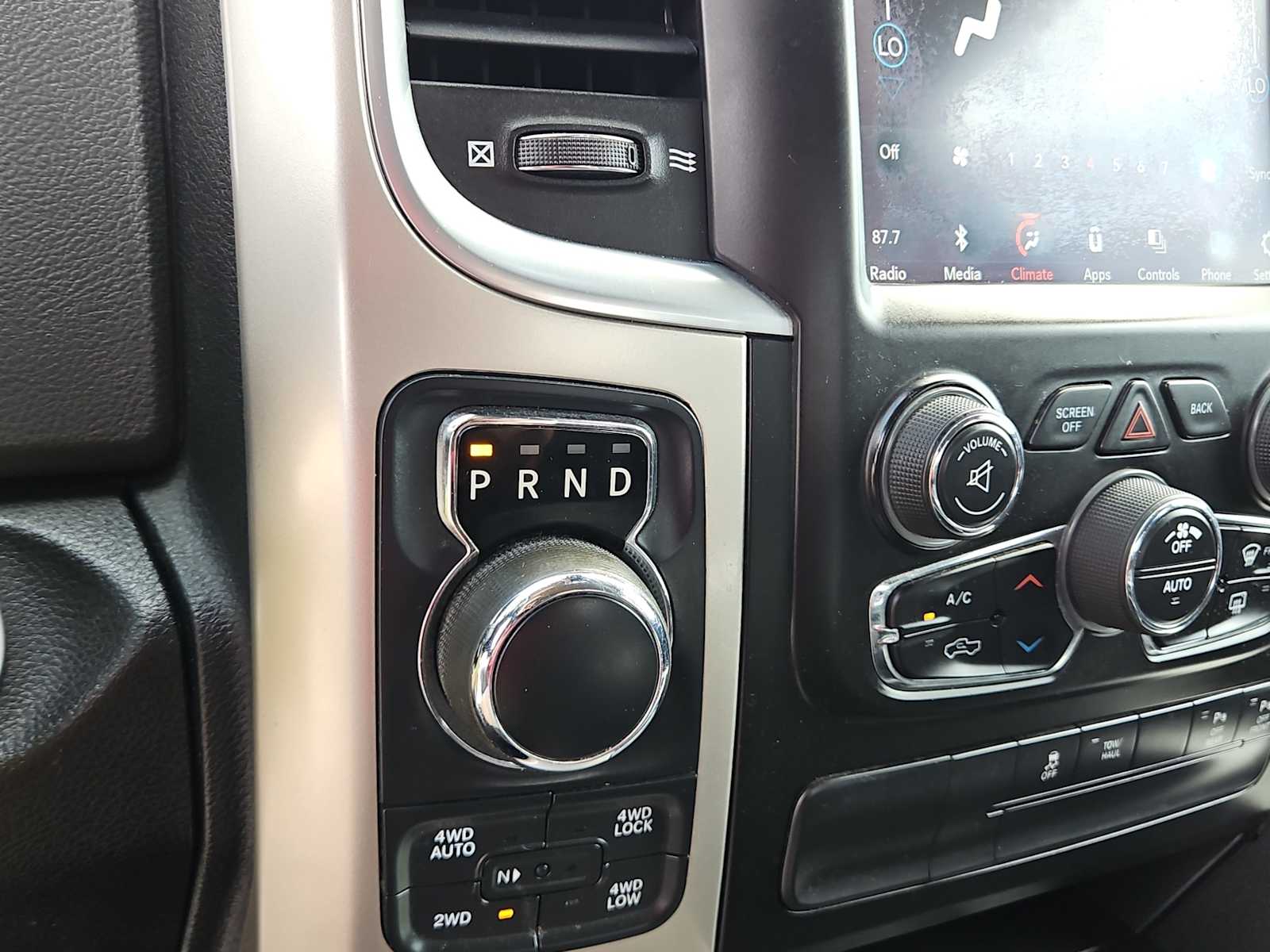 Thumbnail: 2019 RAM 1500 Classic - 22