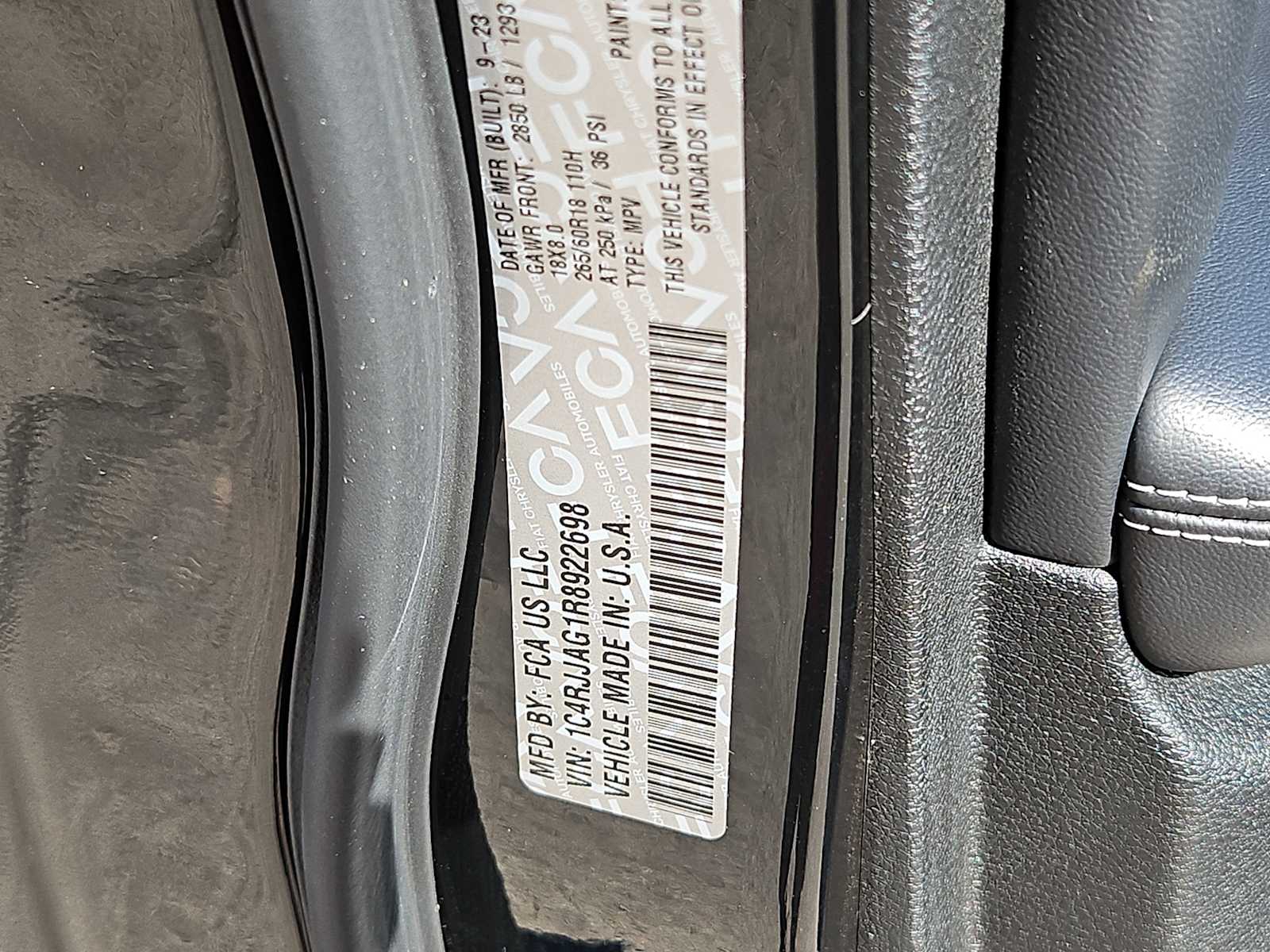 Thumbnail: 2024 Jeep Grand Cherokee L - 25