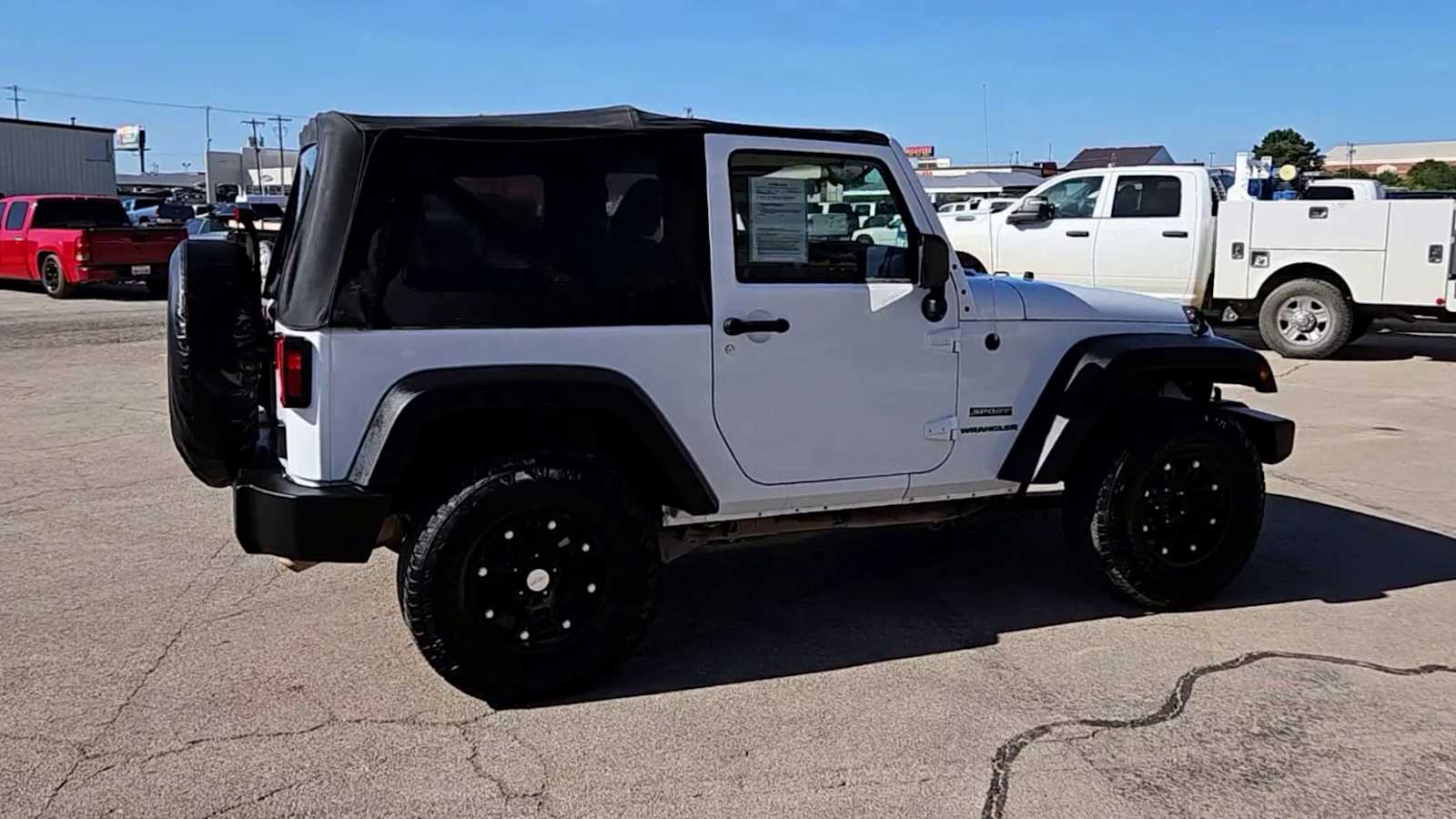 Thumbnail: 2011 Jeep Wrangler - 8