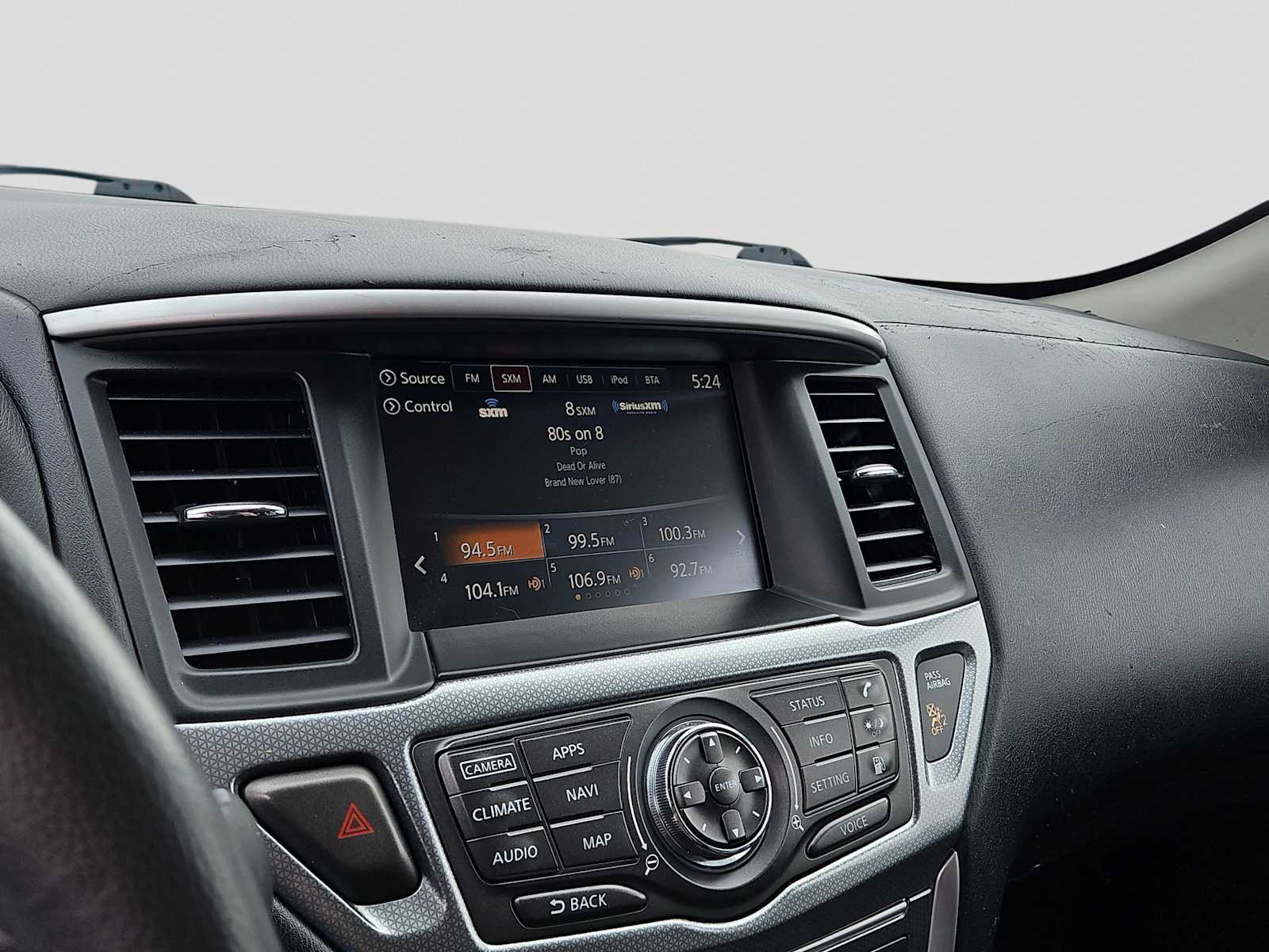 Thumbnail: 2020 Nissan Pathfinder - 24