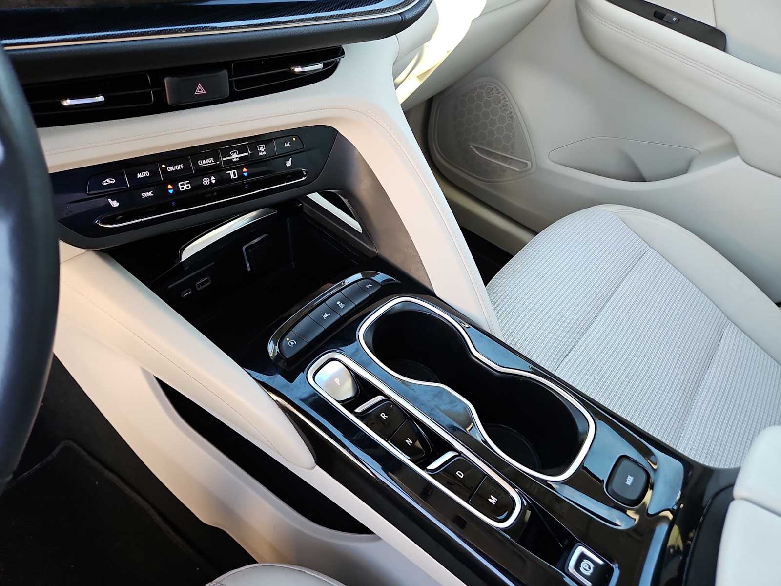 Thumbnail: 2023 Buick Envision - 19