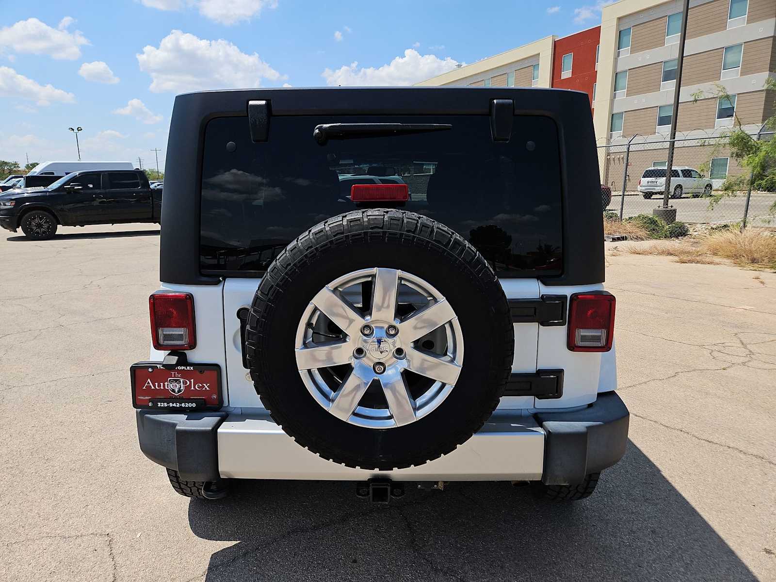 Thumbnail: 2018 Jeep Wrangler - 13