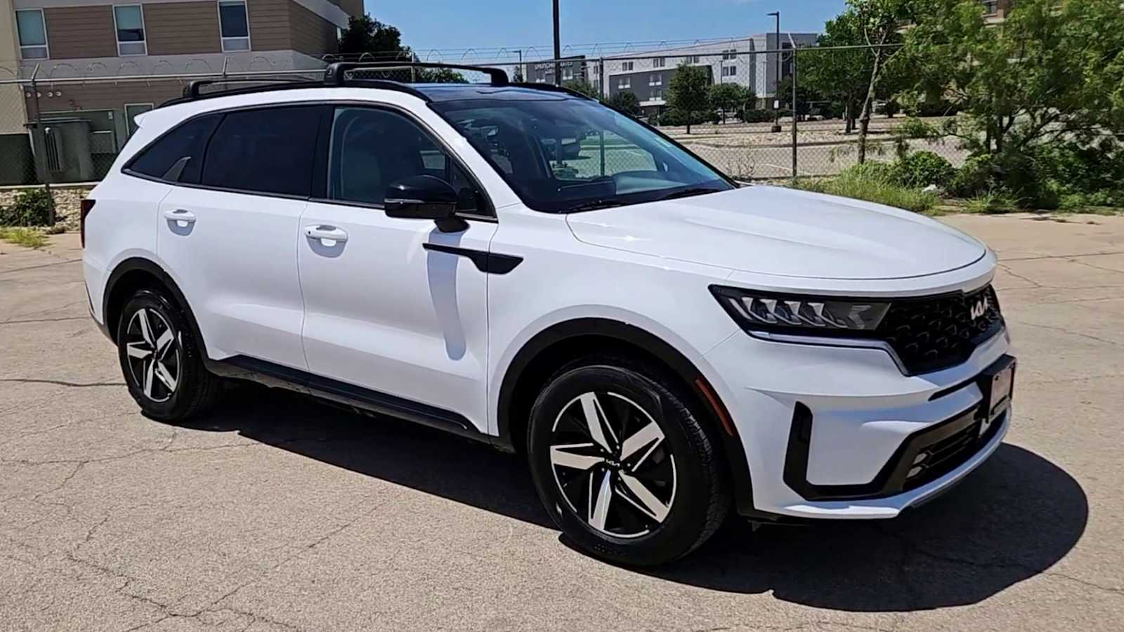 2022 Kia Sorento EX 2