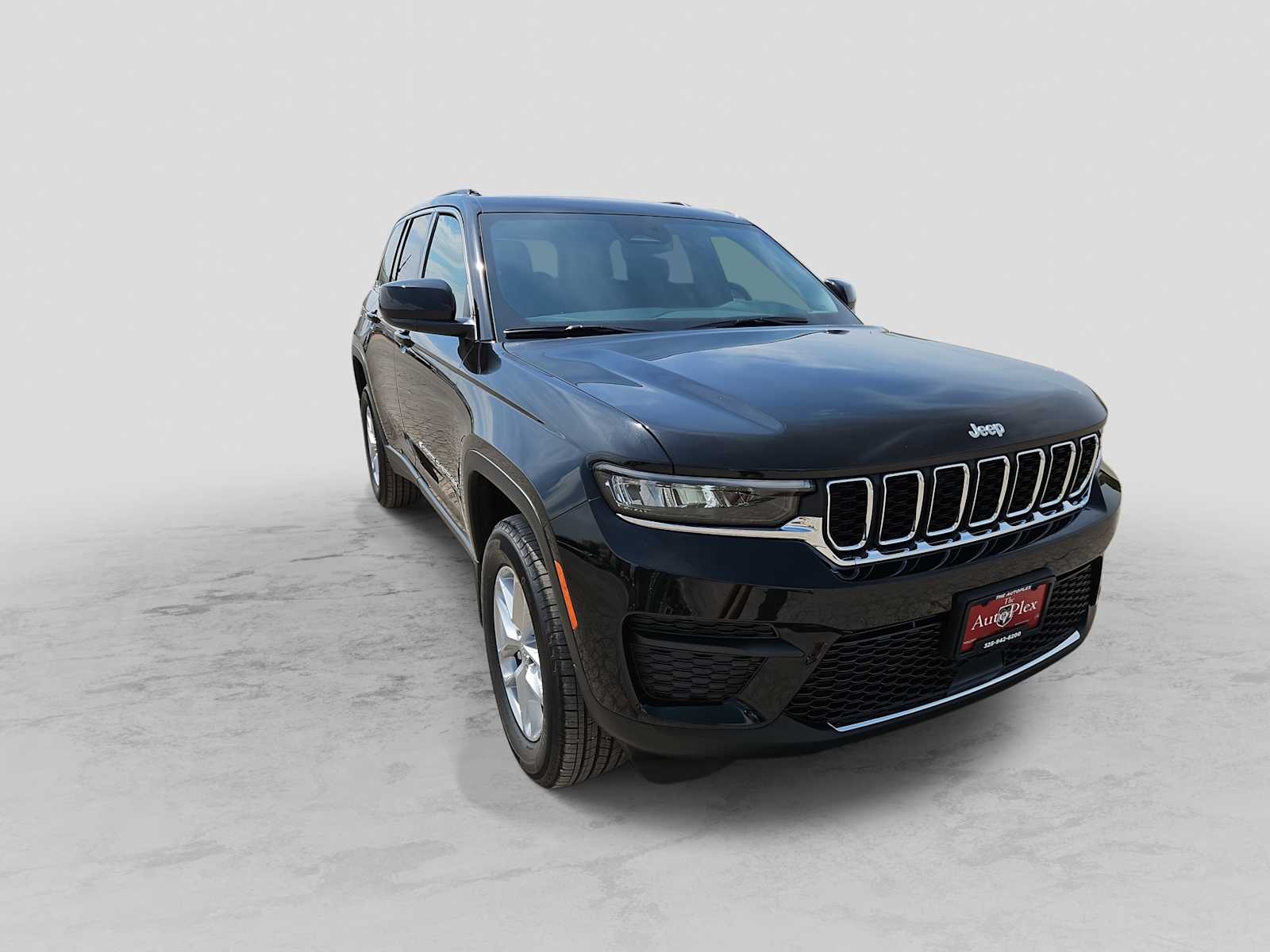 Thumbnail: 2026 Jeep Grand Cherokee - 2